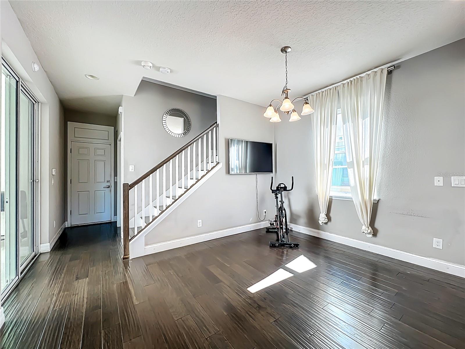 Image 21 of 66 For 4760 Silver Birch Way