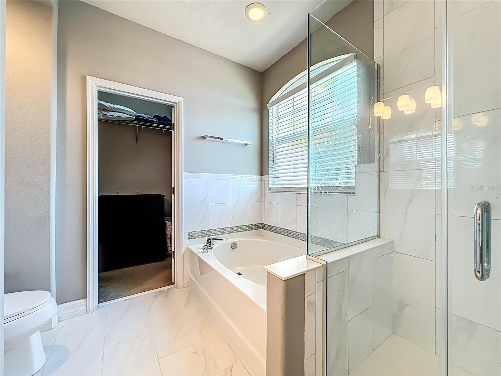 Image 39 of 66 For 4760 Silver Birch Way