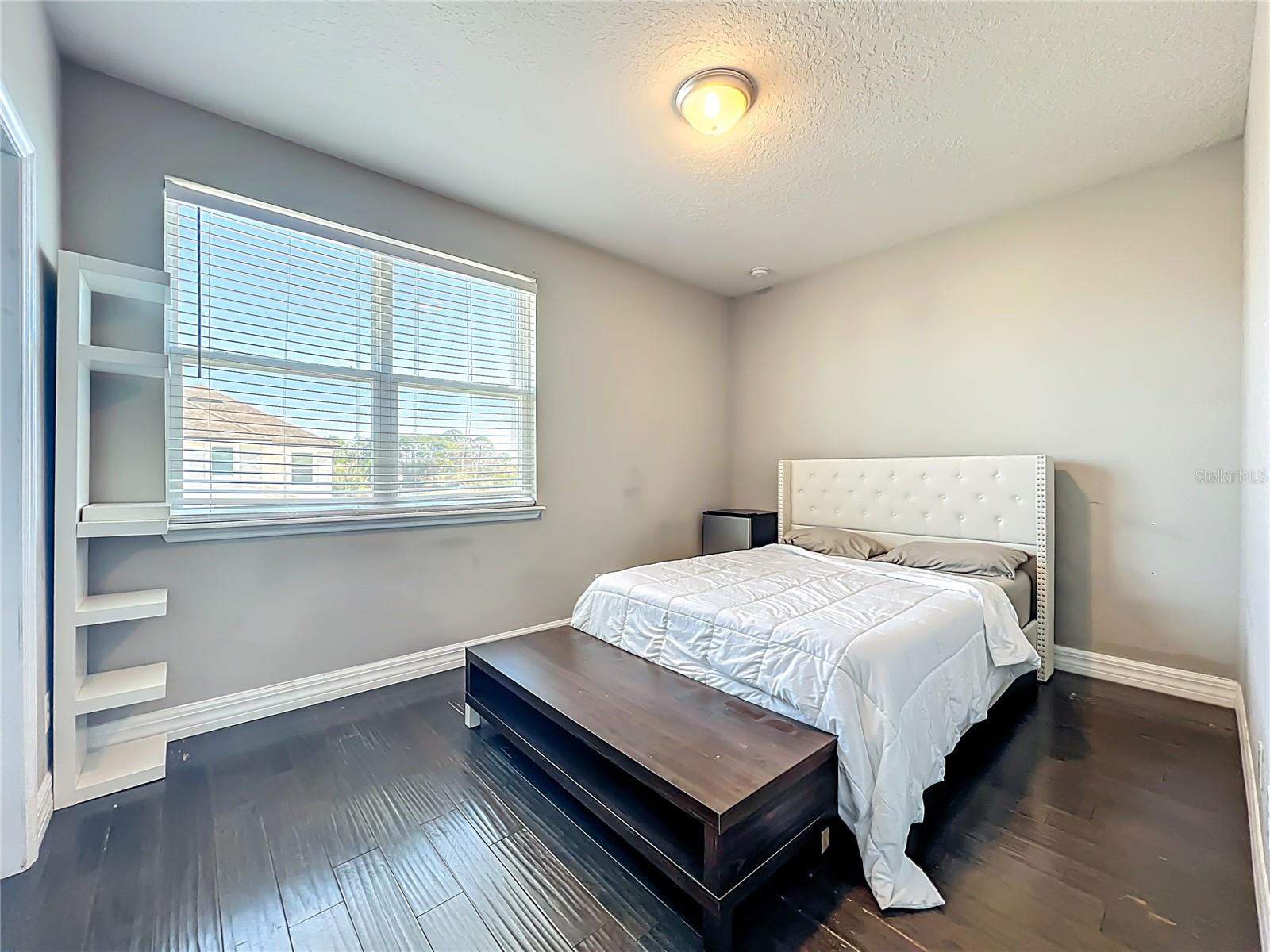 Image 43 of 66 For 4760 Silver Birch Way