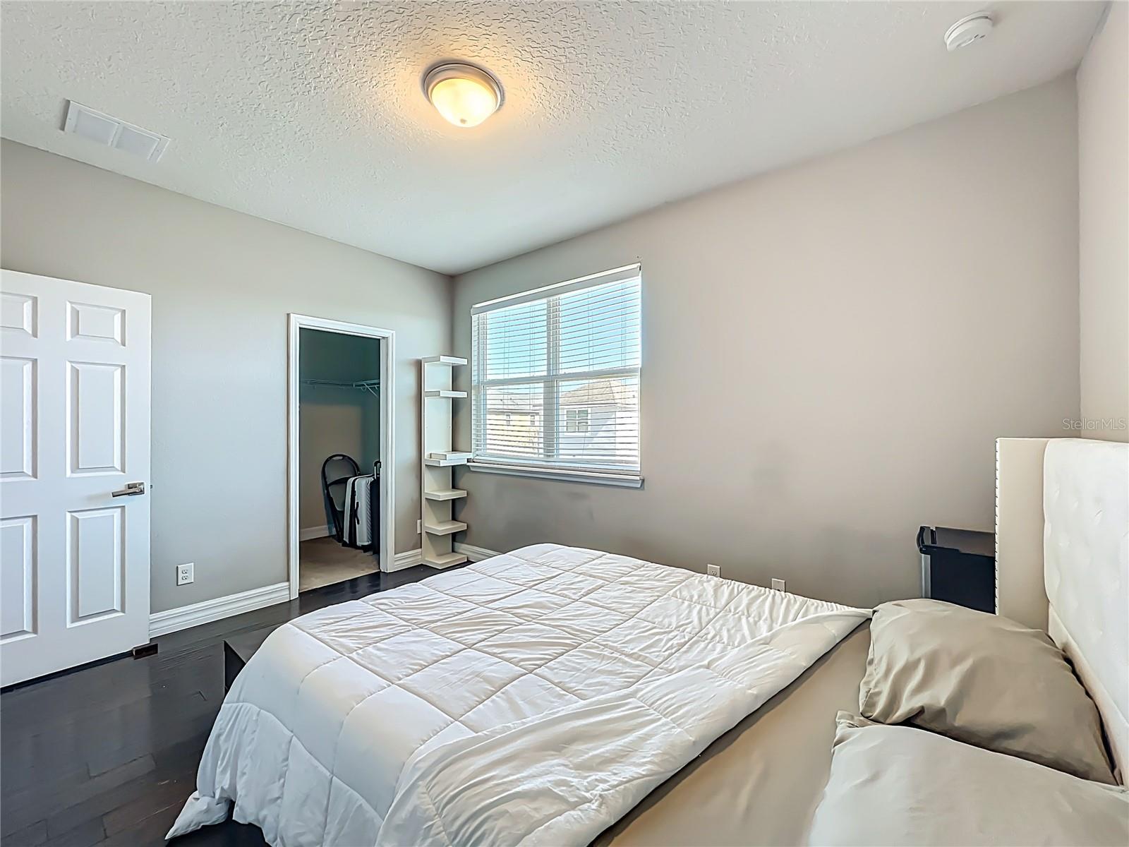 Image 45 of 66 For 4760 Silver Birch Way