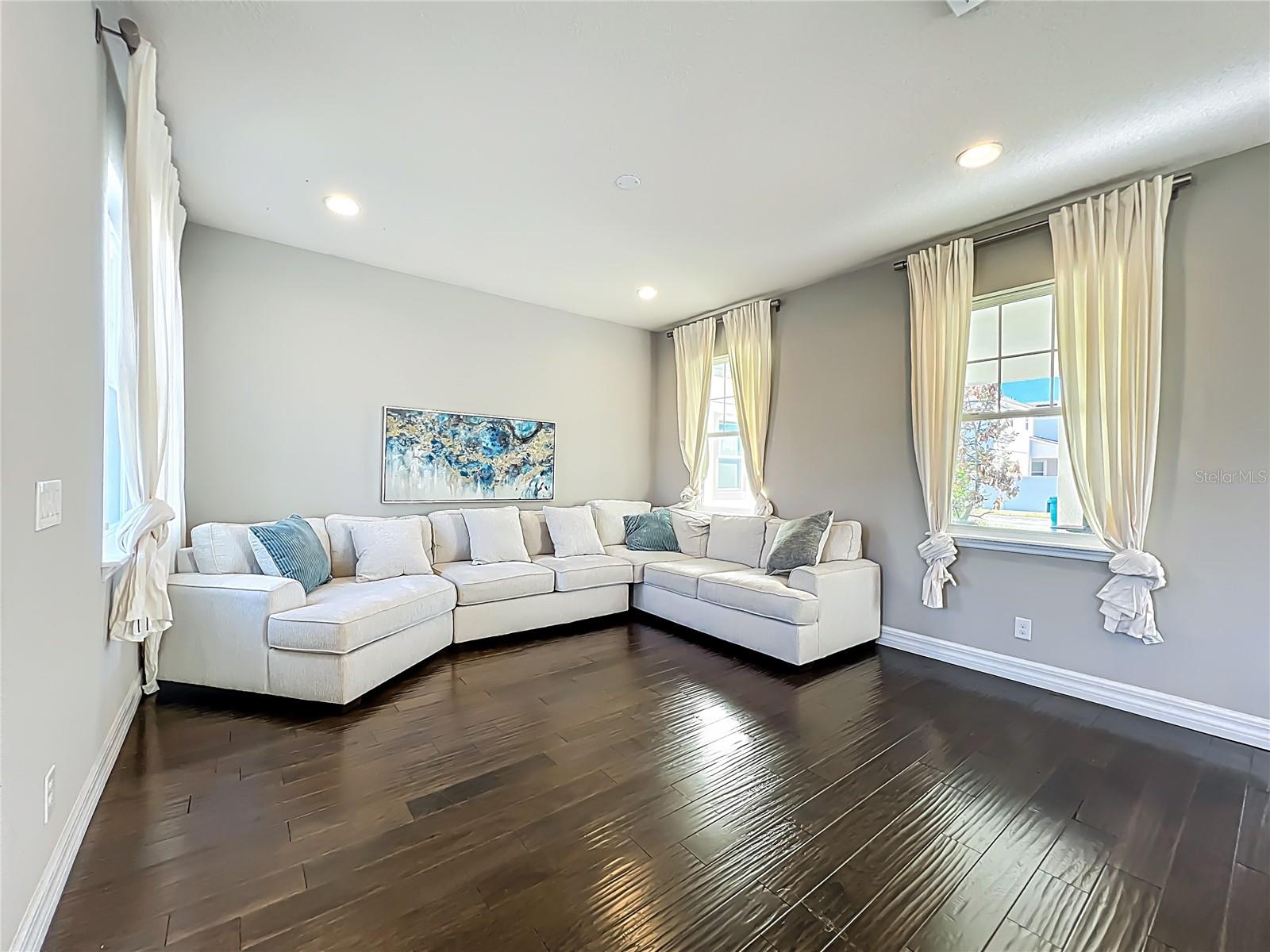 Image 7 of 66 For 4760 Silver Birch Way