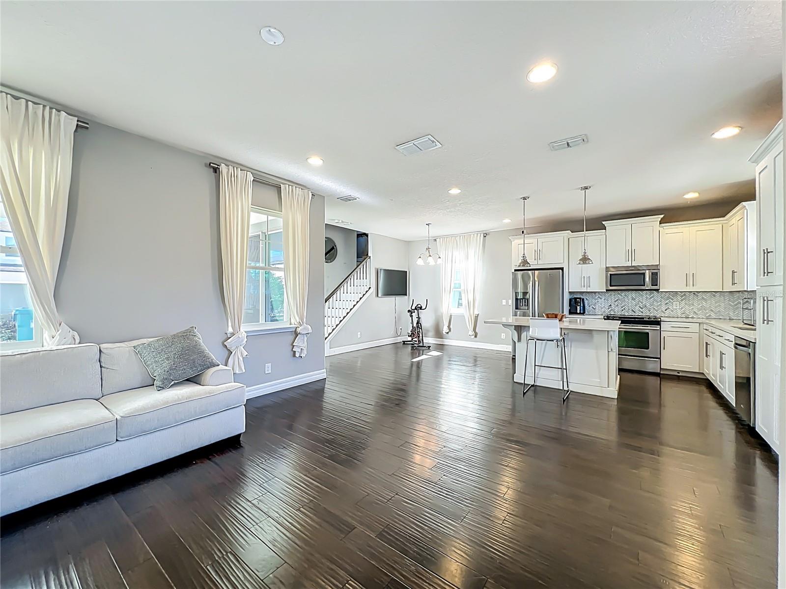 Image 9 of 66 For 4760 Silver Birch Way