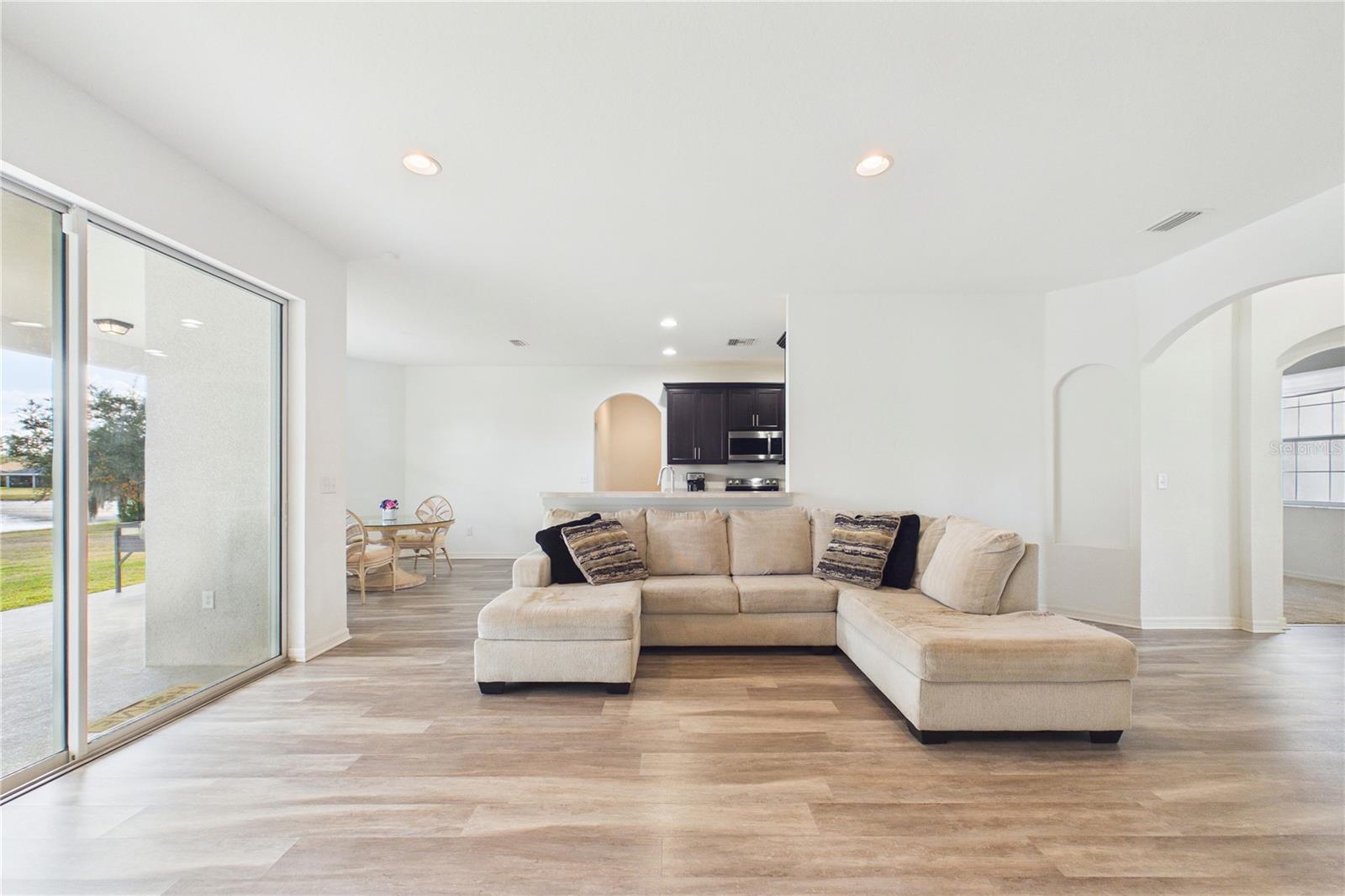 Image 11 of 43 For 5067 Moss Hammock Trail