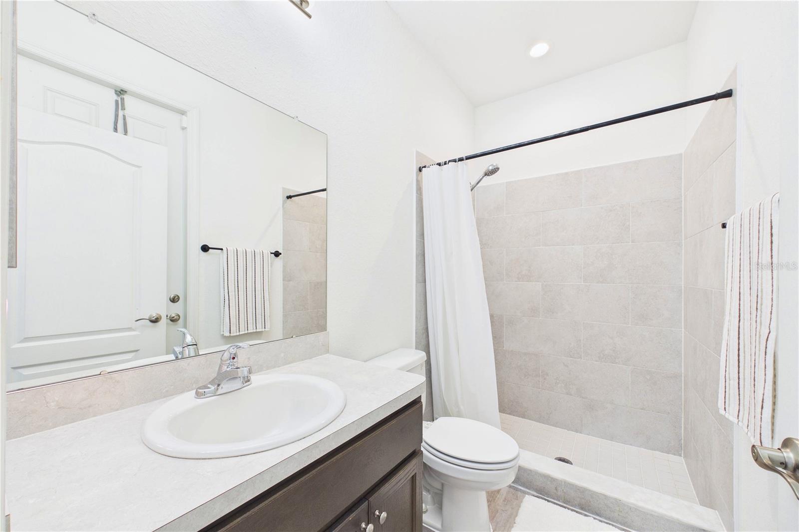 Image 32 of 43 For 5067 Moss Hammock Trail