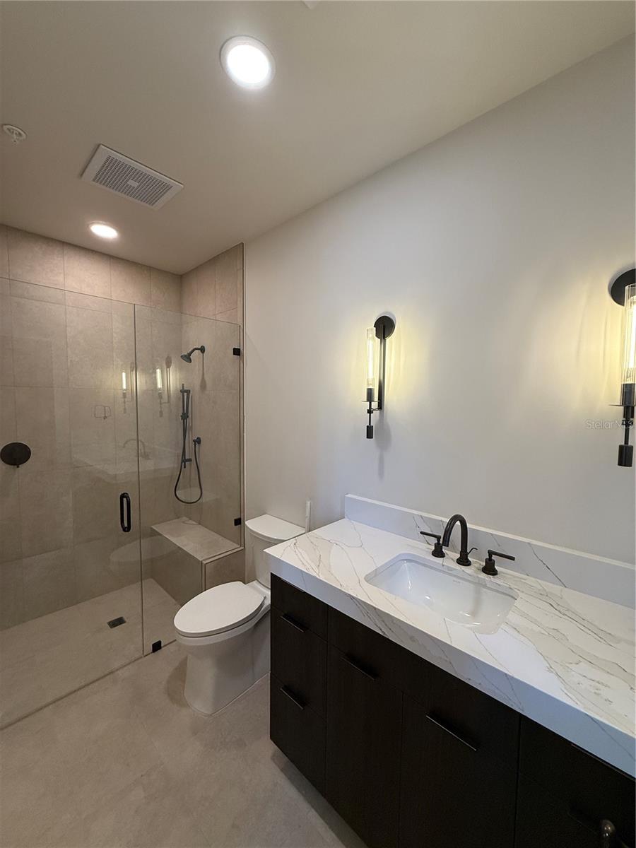 Image 10 of 12 For 301 Comstock Avenue