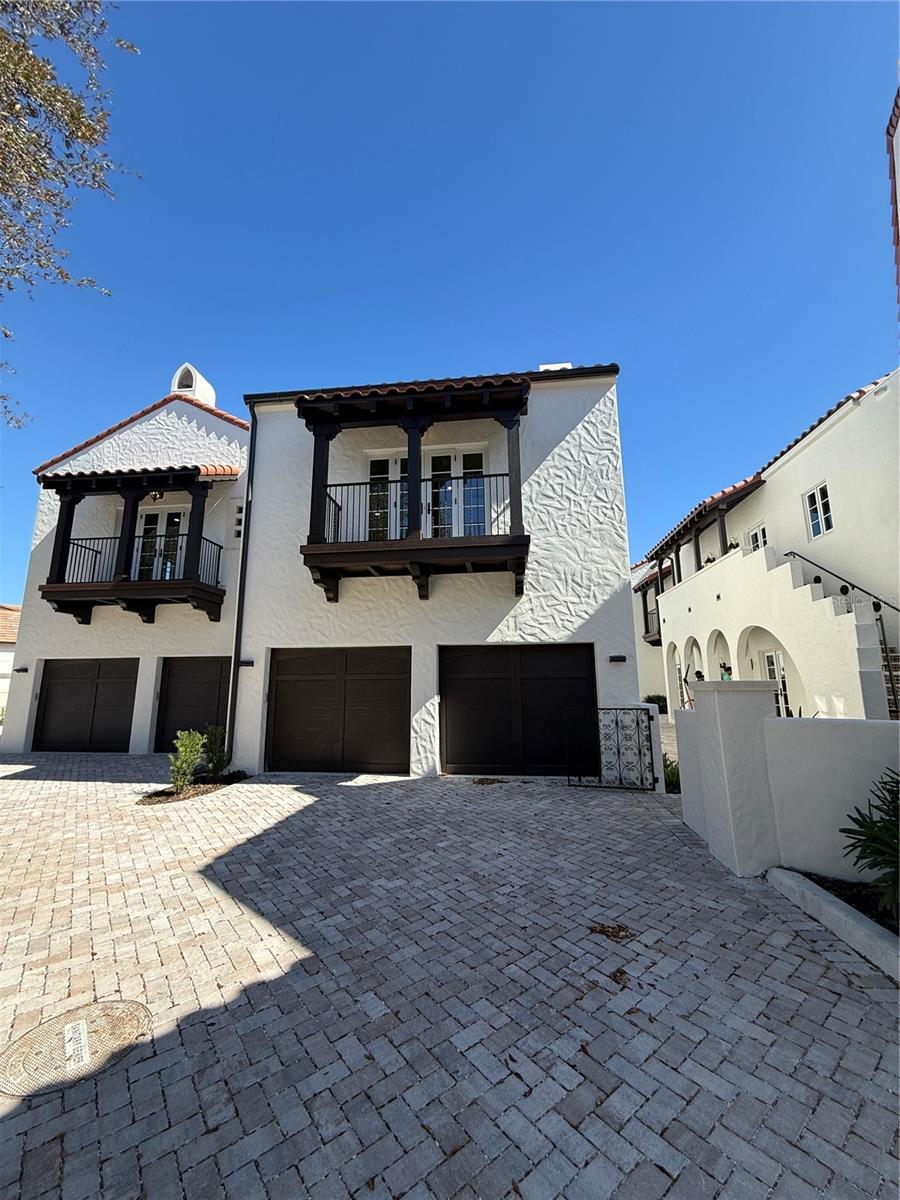 Image 2 of 12 For 301 Comstock Avenue