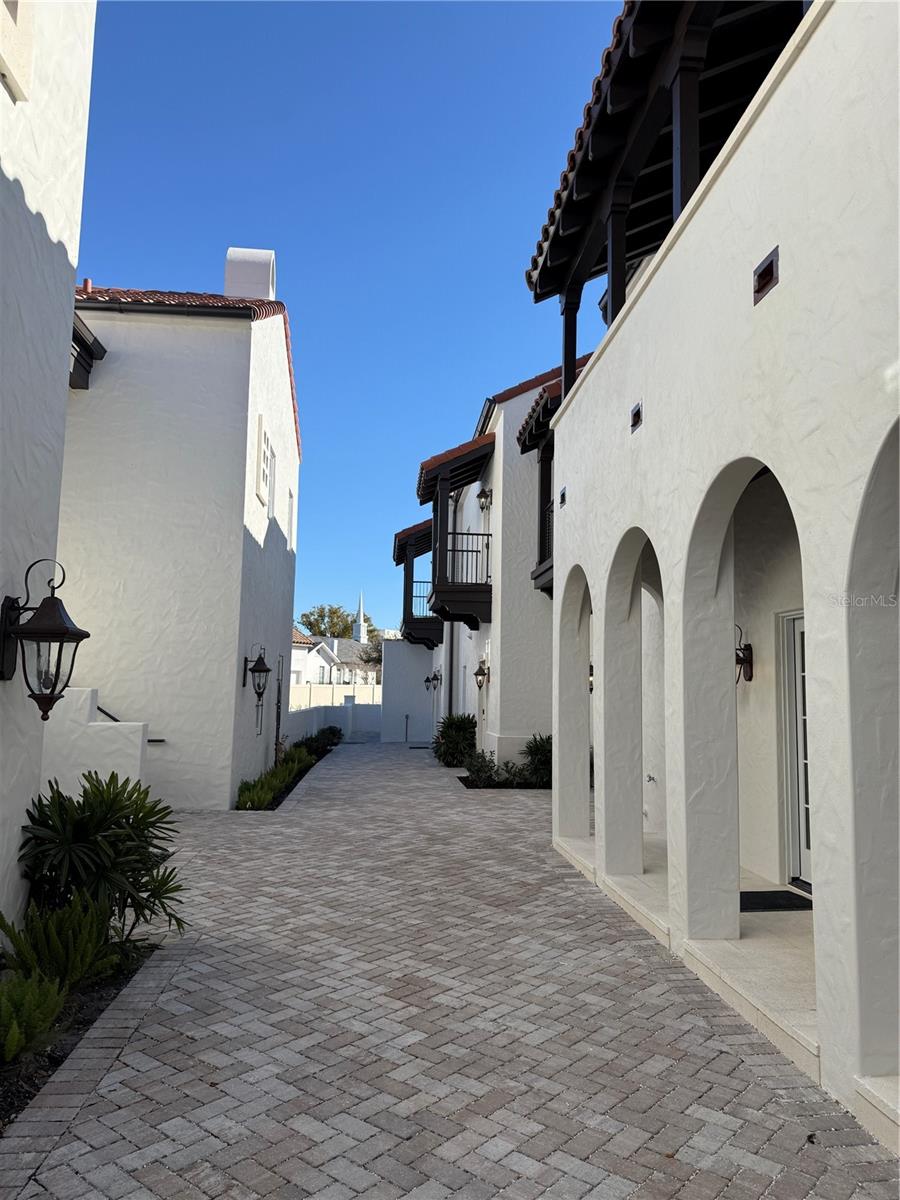 Image 3 of 12 For 301 Comstock Avenue