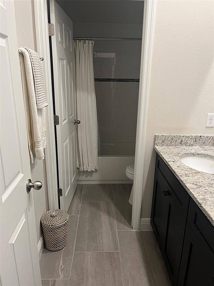 Image 19 of 23 For 24400 Calusa Boulevard