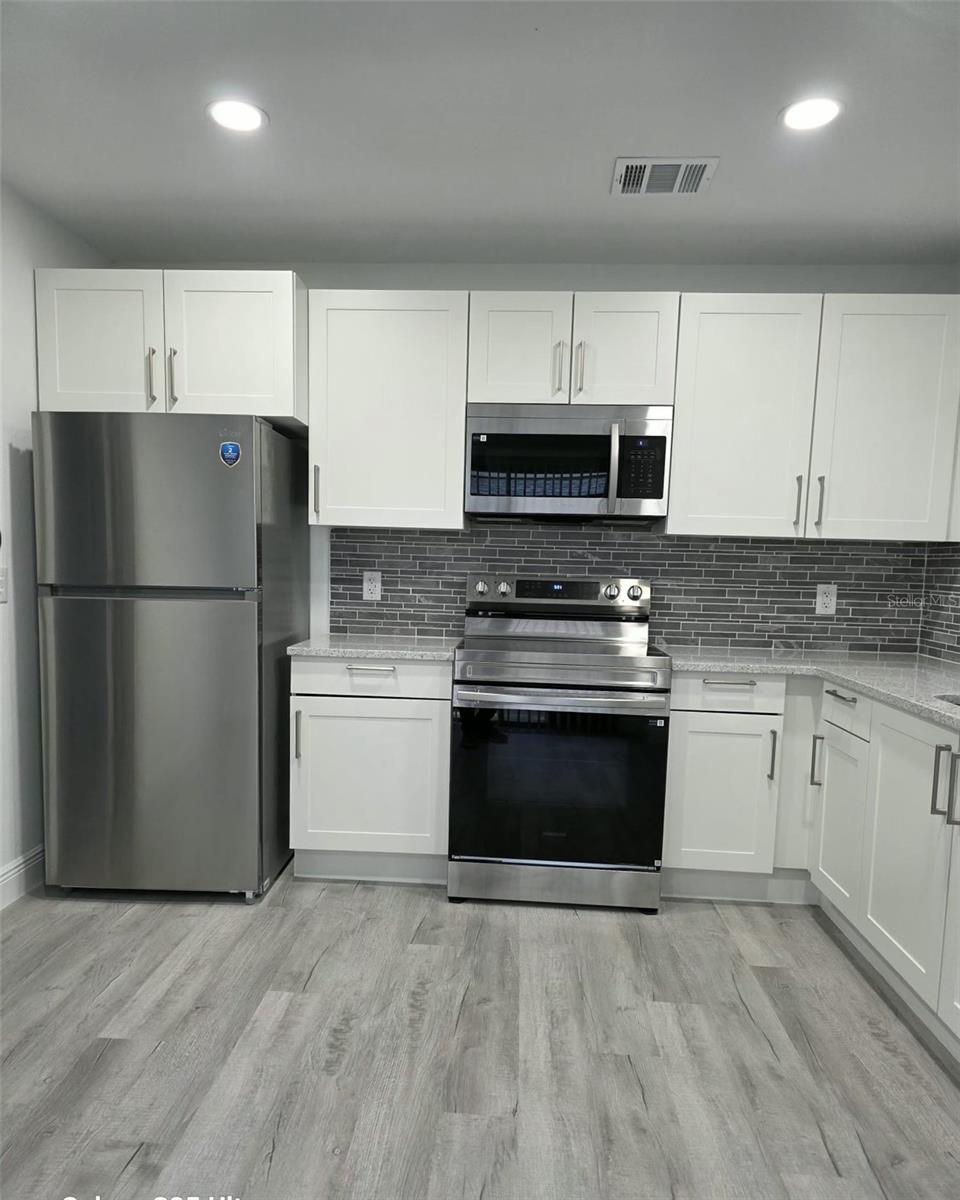 Image 7 of 28 For 4402 Ring Neck Road 19b