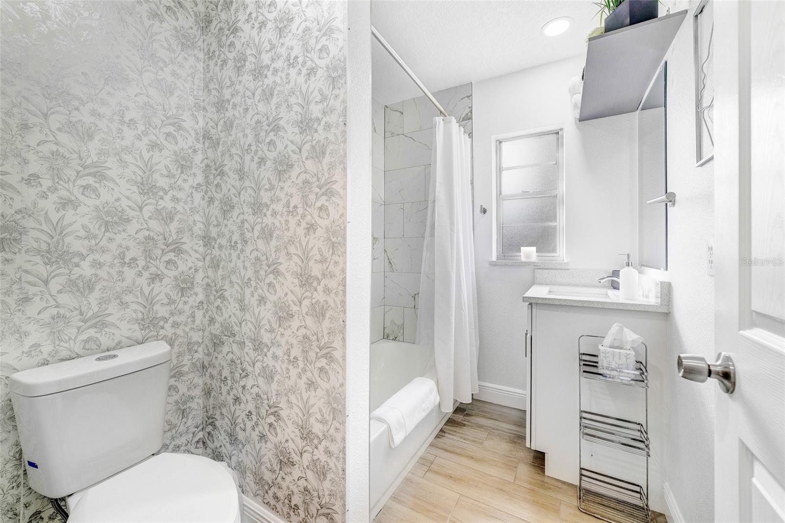 Image 12 of 17 For 718 Doby Avenue