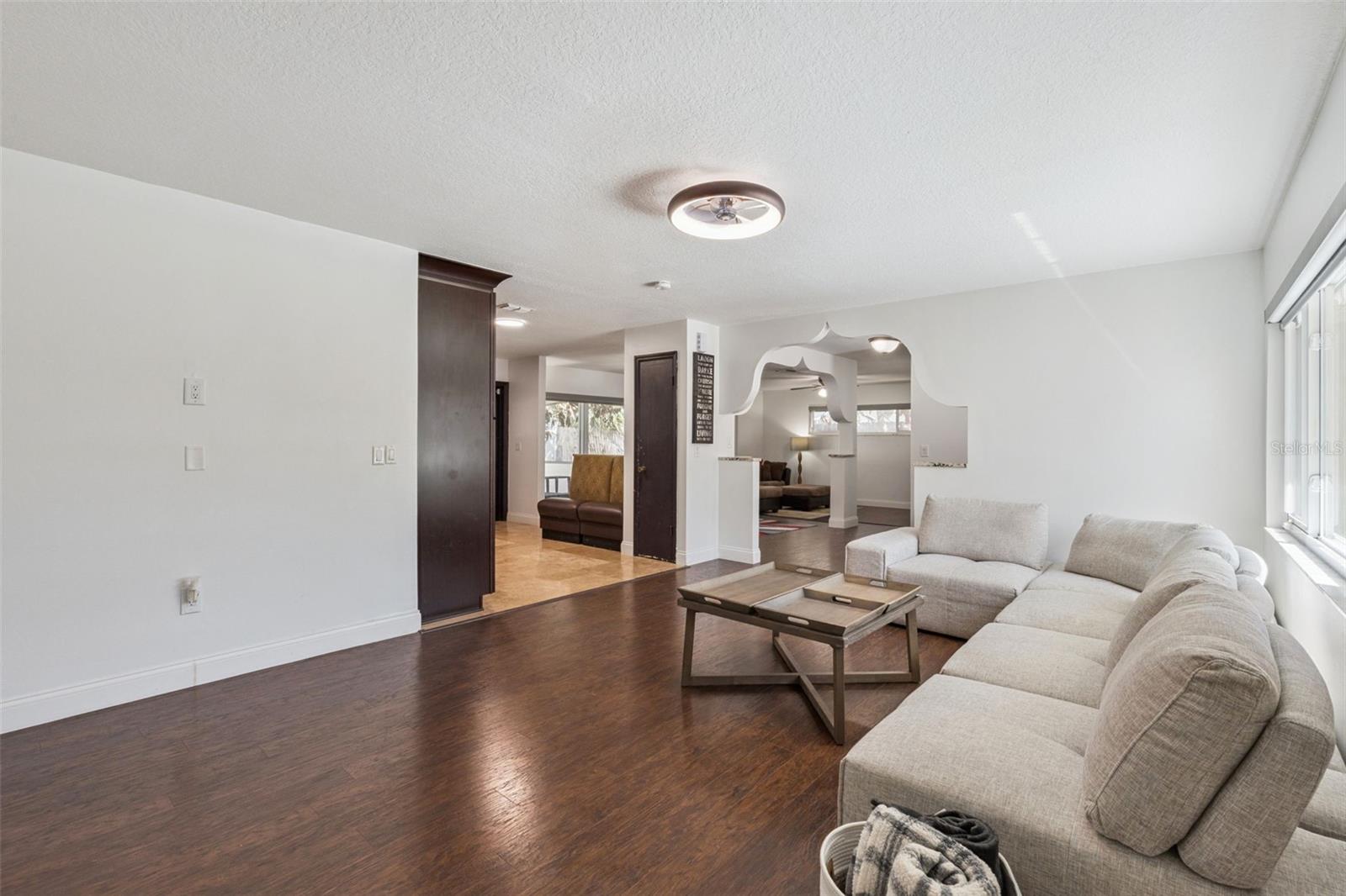 Image 11 of 42 For 6812 Tamarind Circle