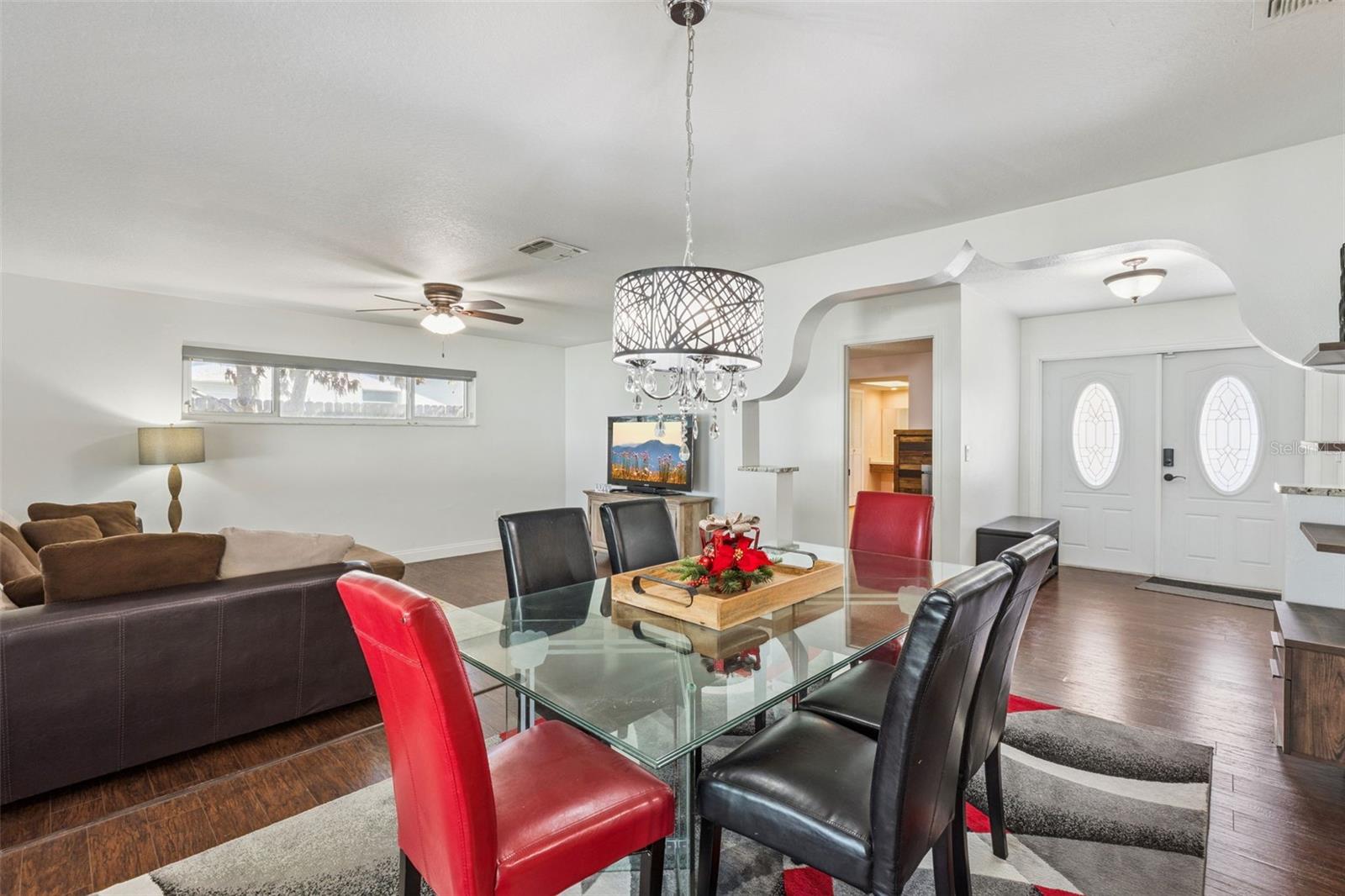 Image 20 of 42 For 6812 Tamarind Circle