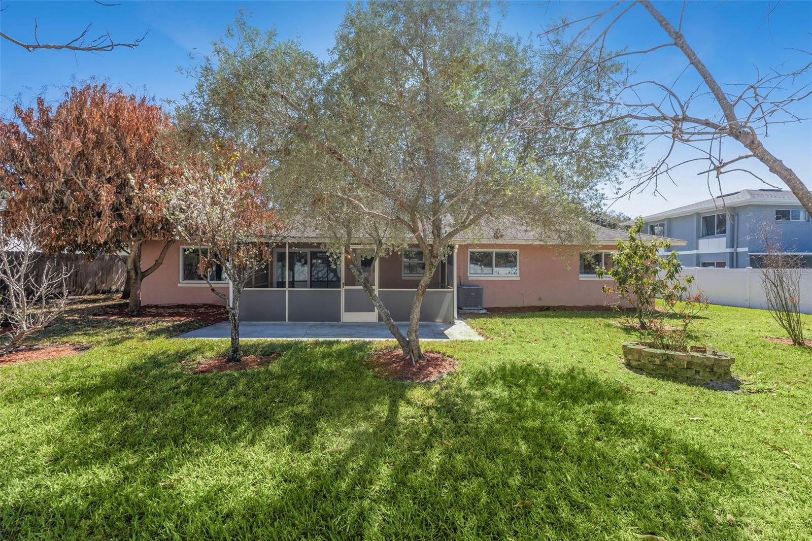 Image 21 of 42 For 6812 Tamarind Circle