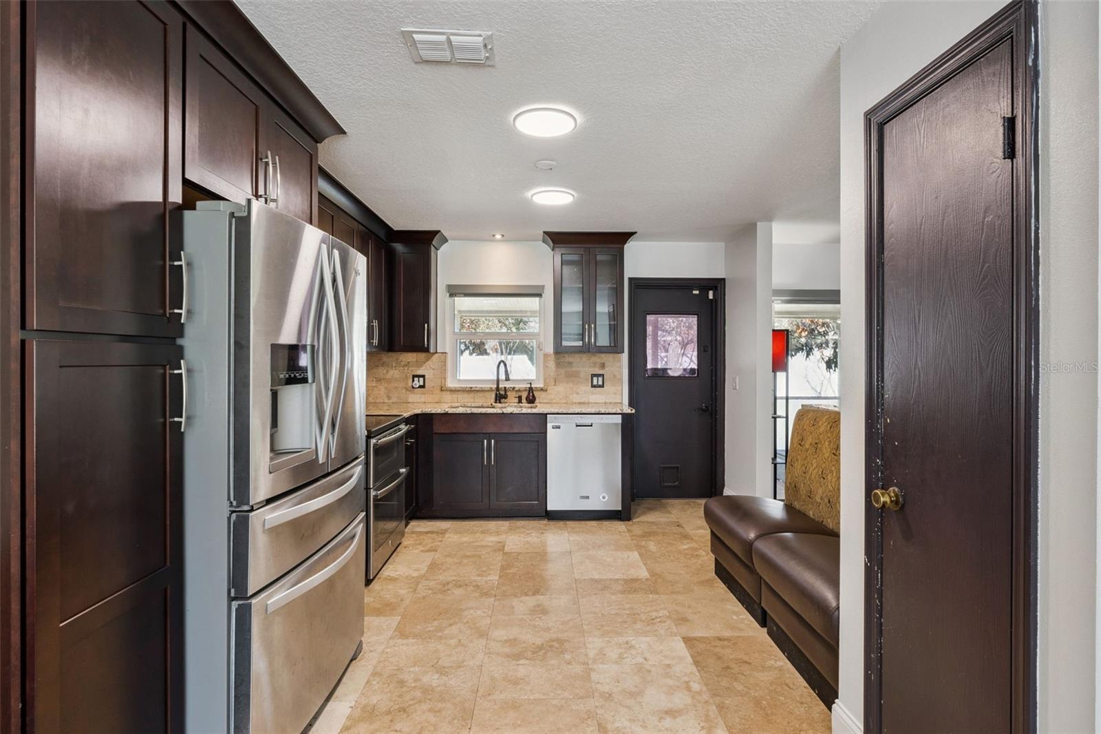 Image 23 of 42 For 6812 Tamarind Circle