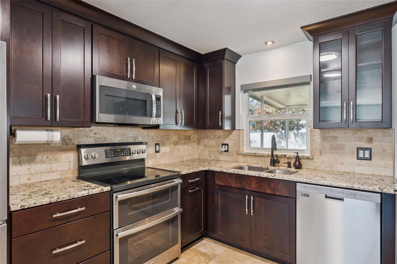 Image 24 of 42 For 6812 Tamarind Circle