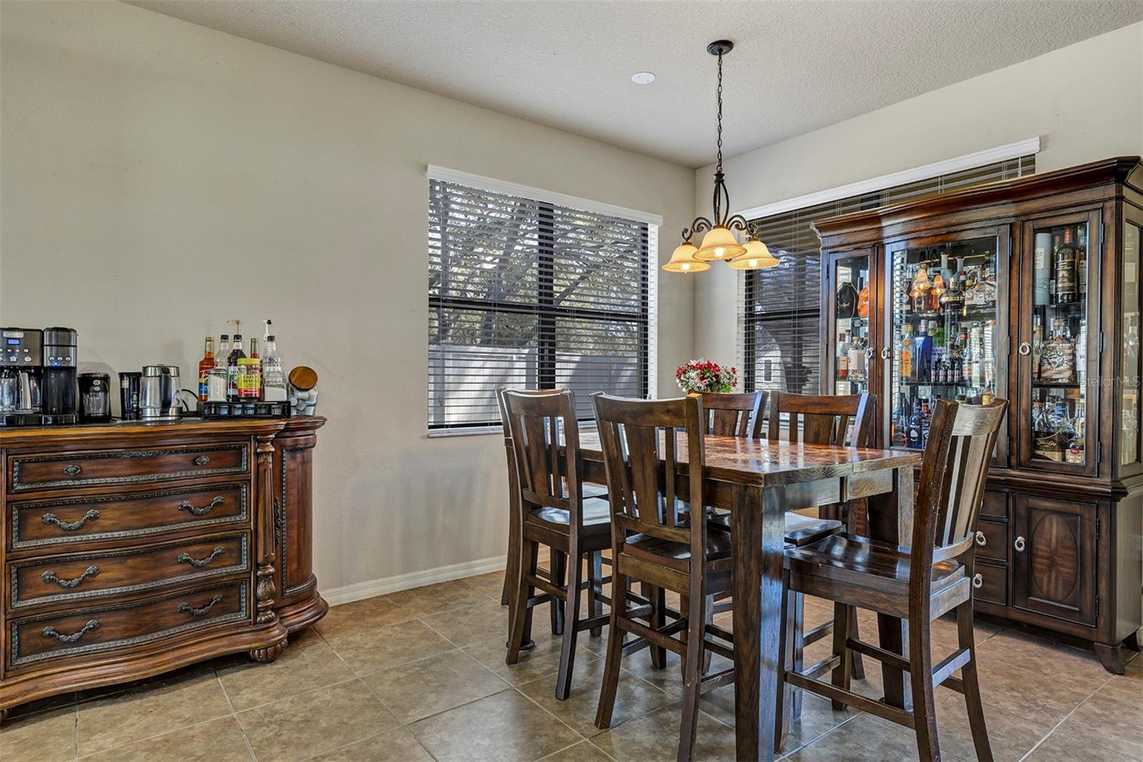 Image 11 of 44 For 10820 Wyandotte Drive