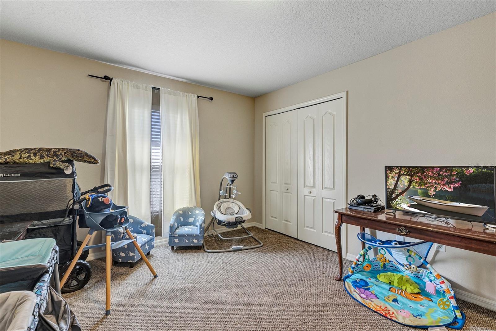 Image 32 of 44 For 10820 Wyandotte Drive