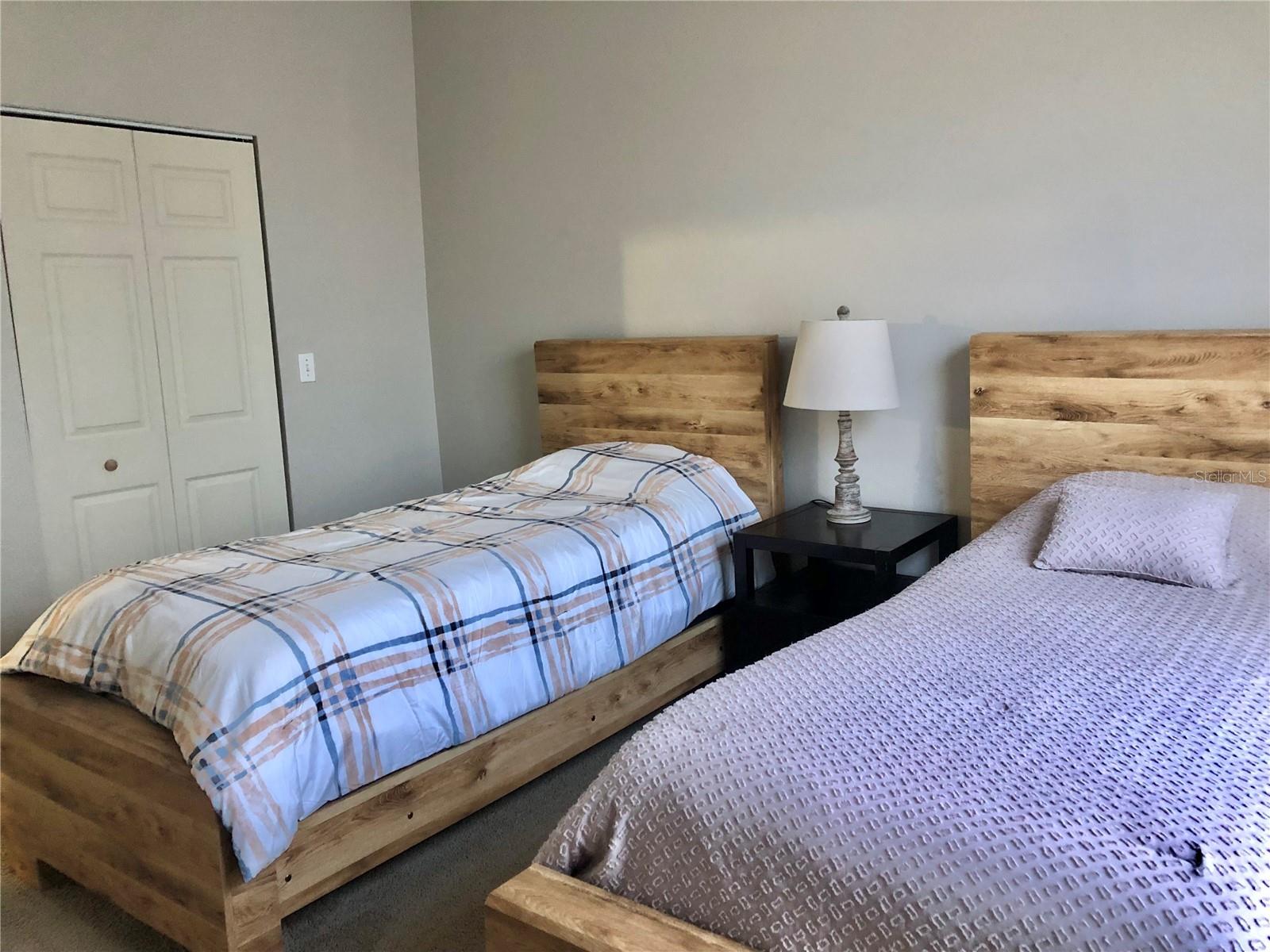 Image 11 of 32 For 5542 Metrowest Boulevard 104