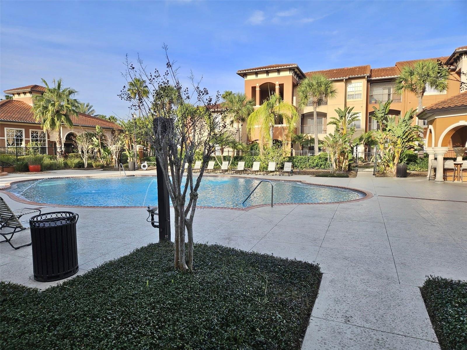 Image 23 of 32 For 5542 Metrowest Boulevard 104