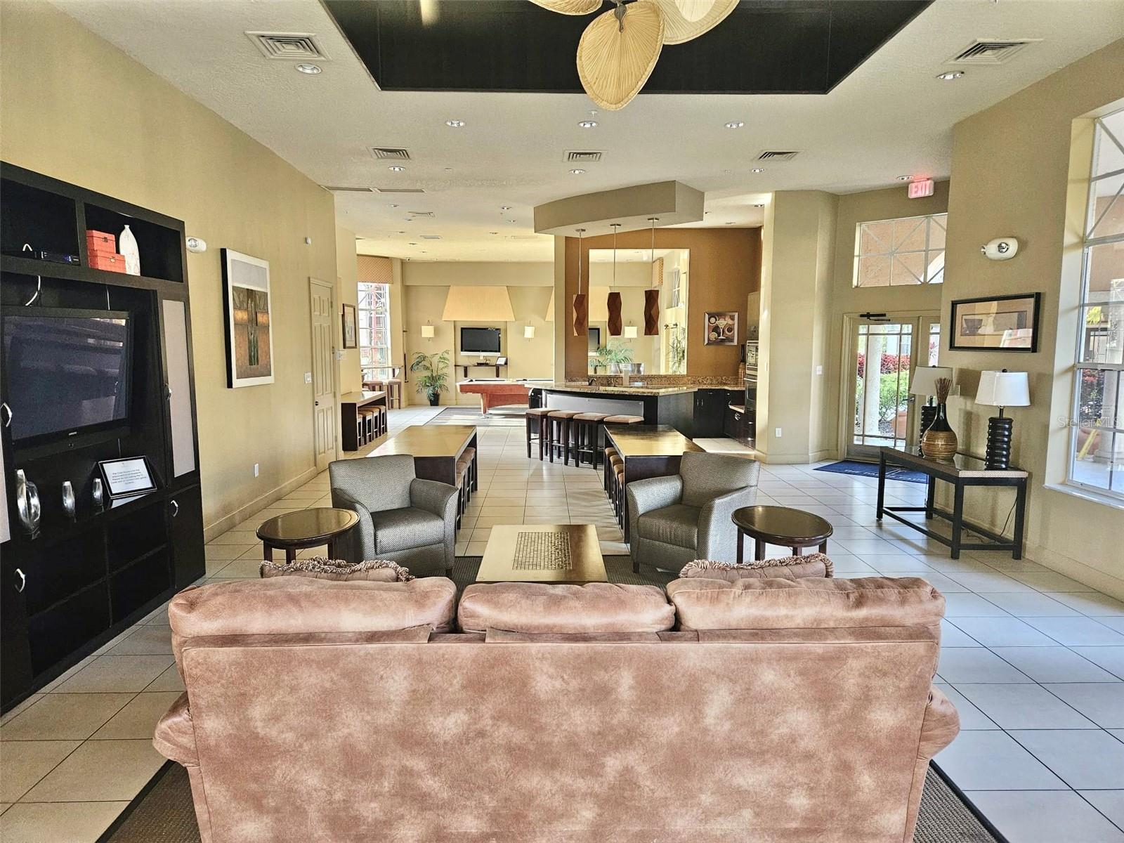 Image 25 of 32 For 5542 Metrowest Boulevard 104