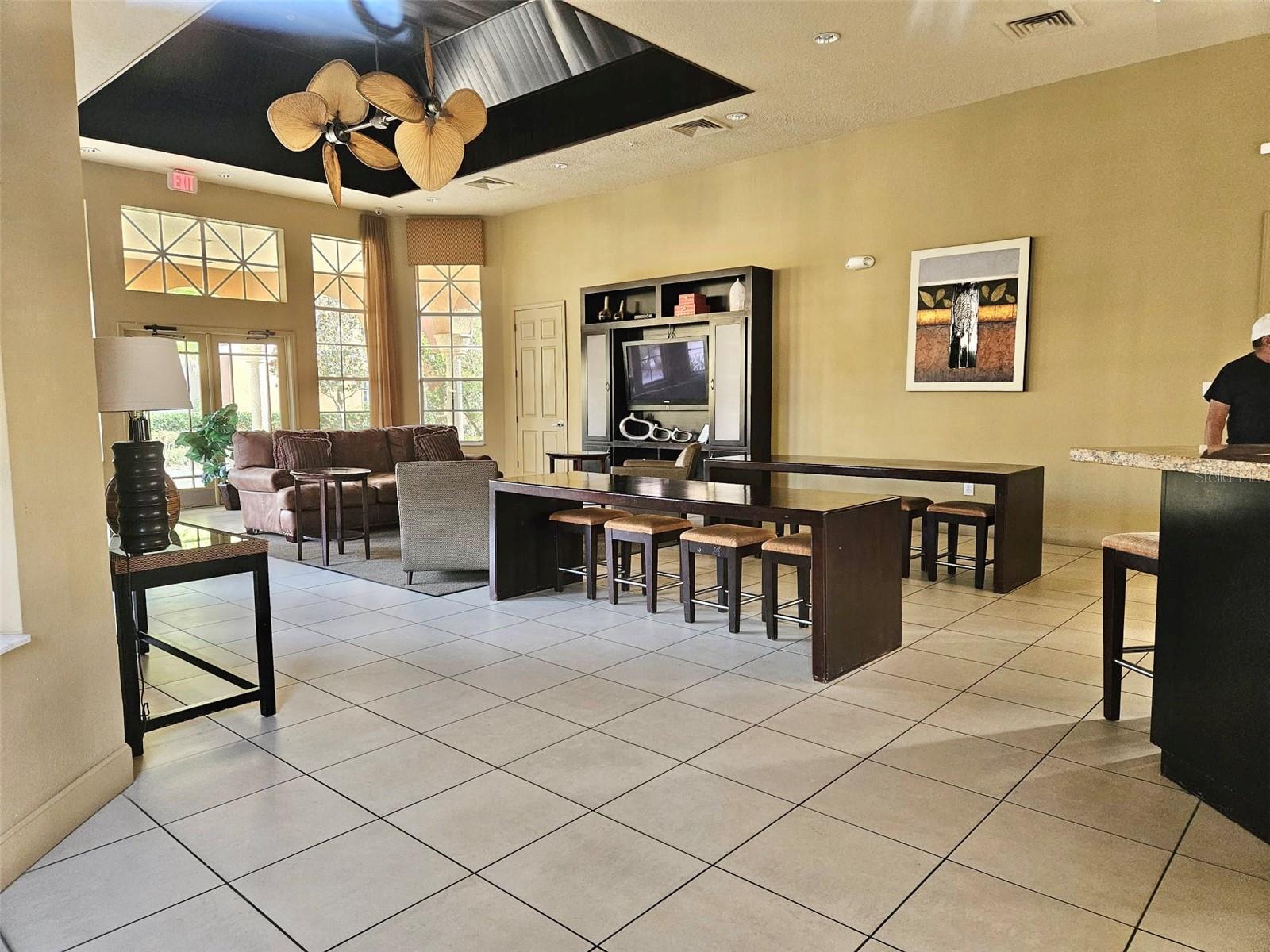 Image 26 of 32 For 5542 Metrowest Boulevard 104