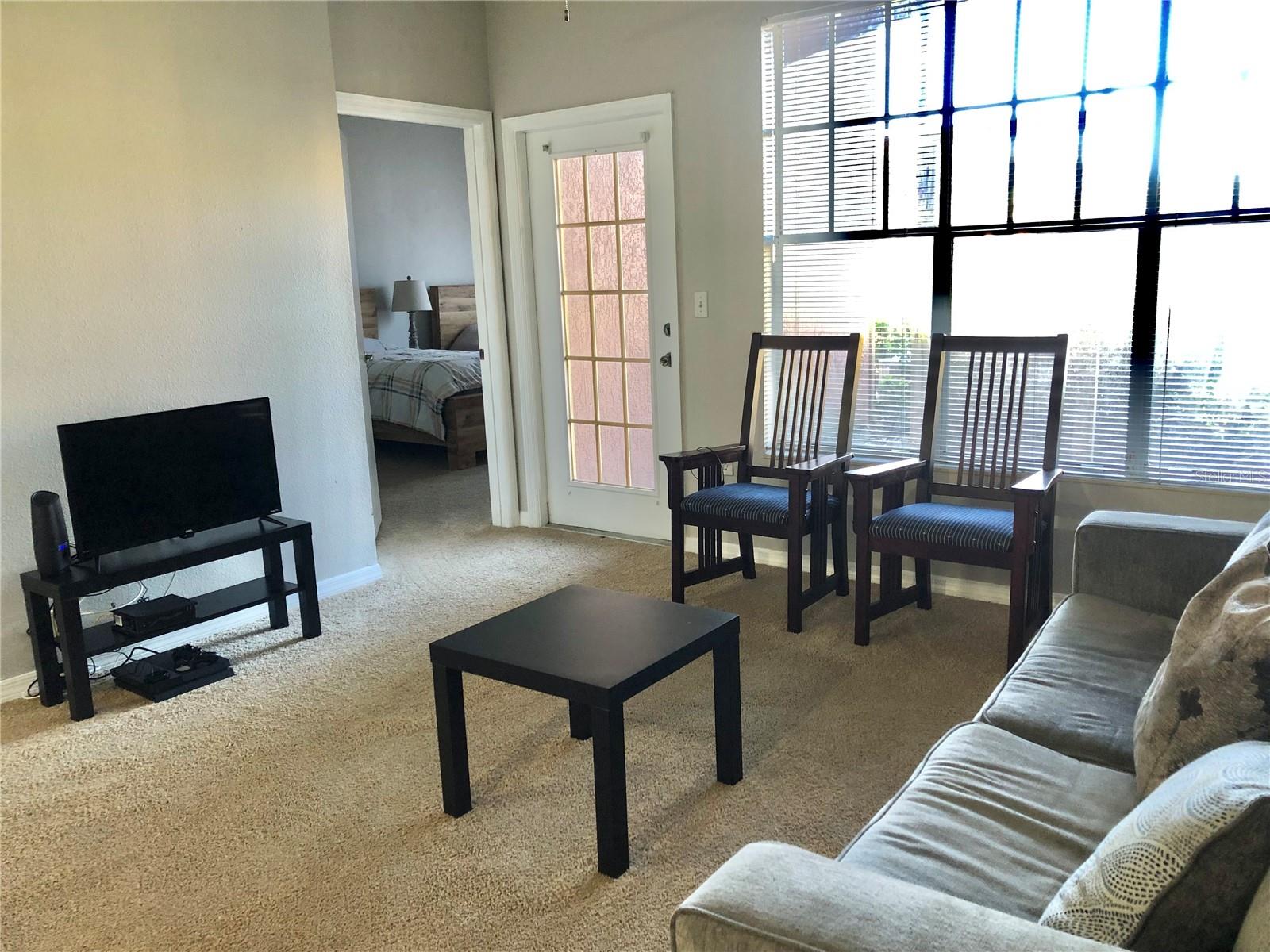 Image 3 of 32 For 5542 Metrowest Boulevard 104