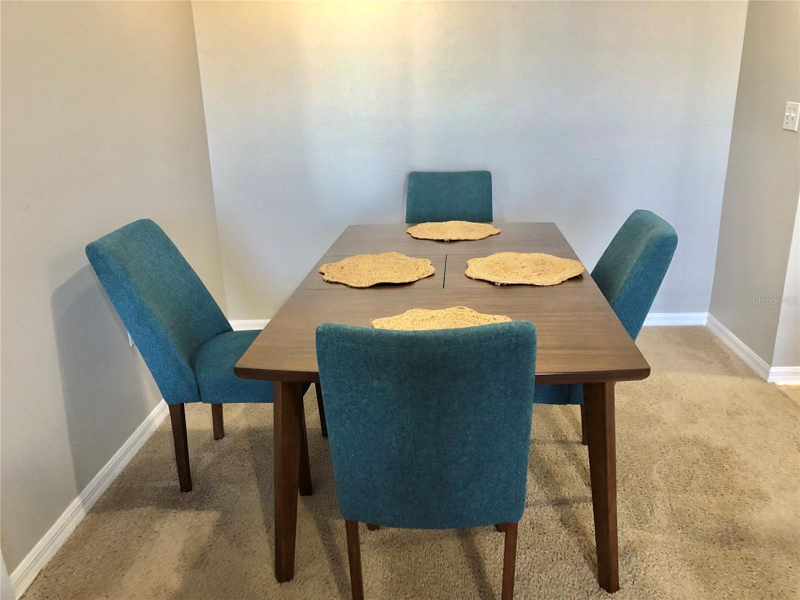 Image 7 of 32 For 5542 Metrowest Boulevard 104