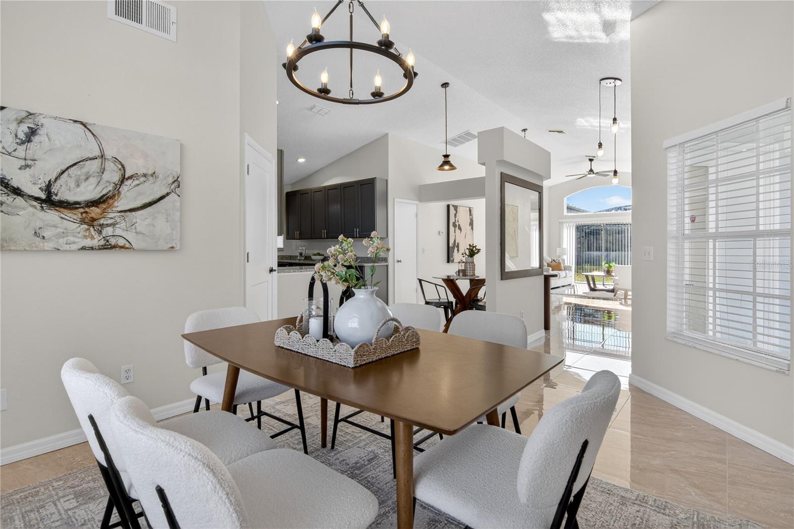 Image 10 of 39 For 1484 Avleigh Circle