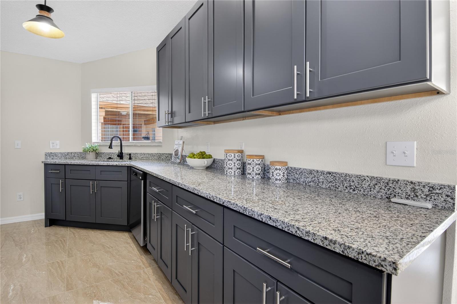 Image 12 of 39 For 1484 Avleigh Circle