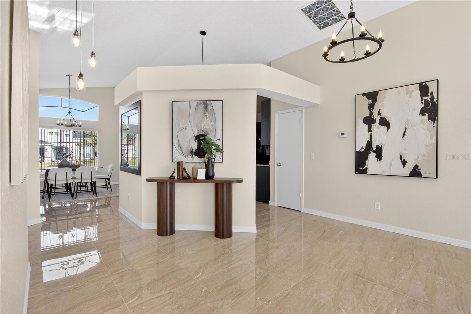 Image 22 of 39 For 1484 Avleigh Circle