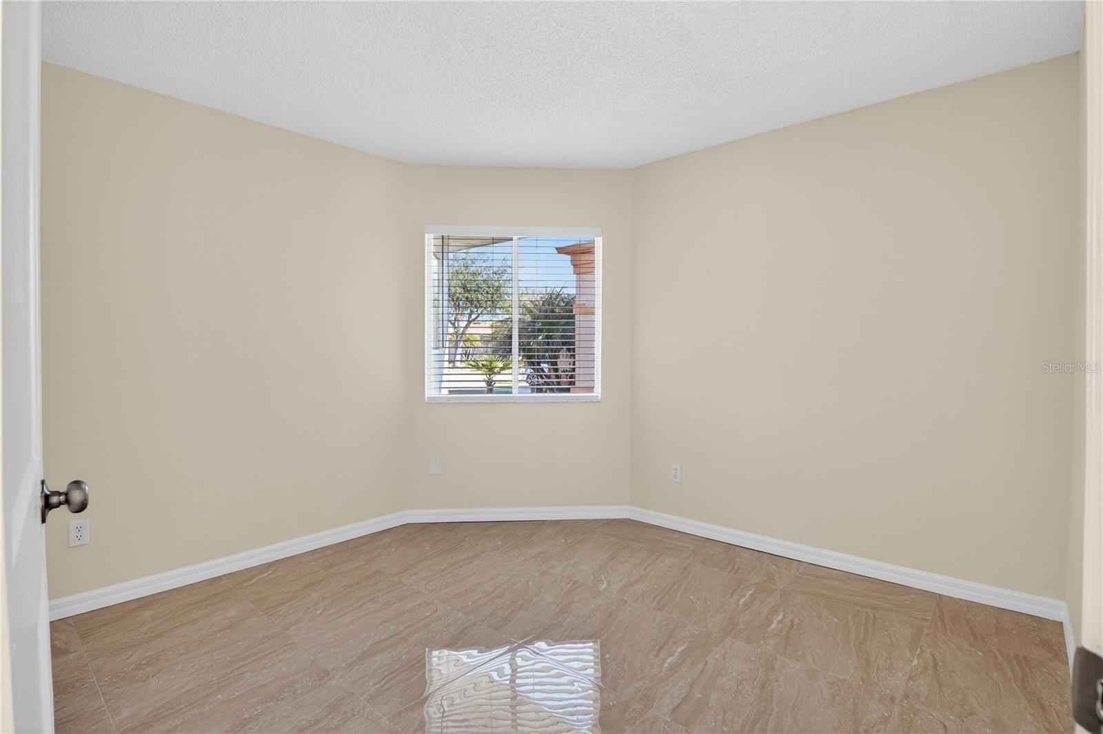 Image 30 of 39 For 1484 Avleigh Circle