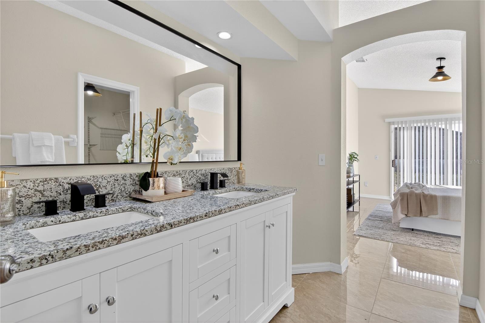 Image 6 of 39 For 1484 Avleigh Circle