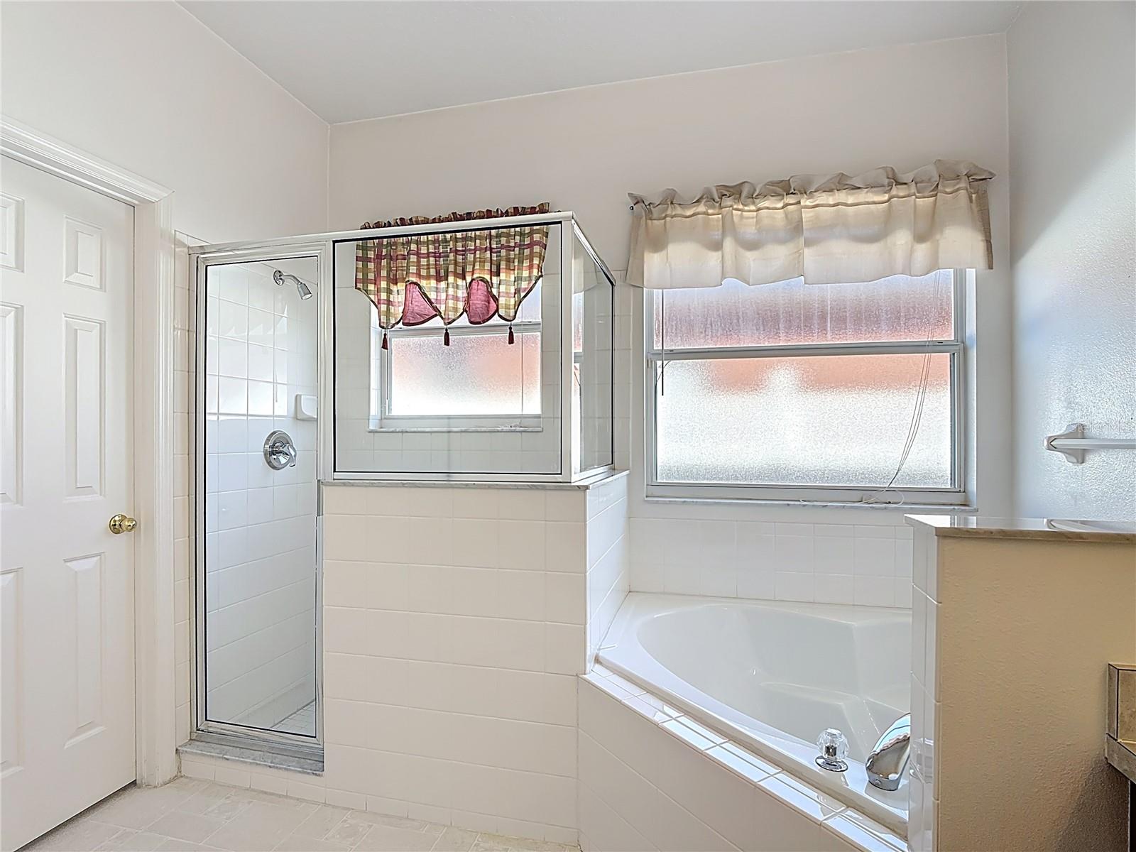 Image 17 of 63 For 309 Aylesbury Court