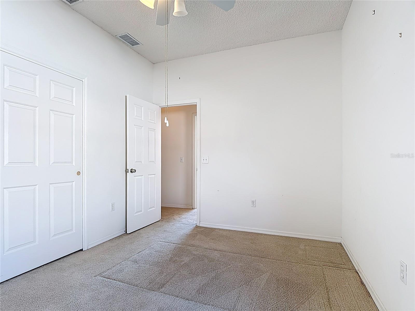 Image 35 of 63 For 309 Aylesbury Court