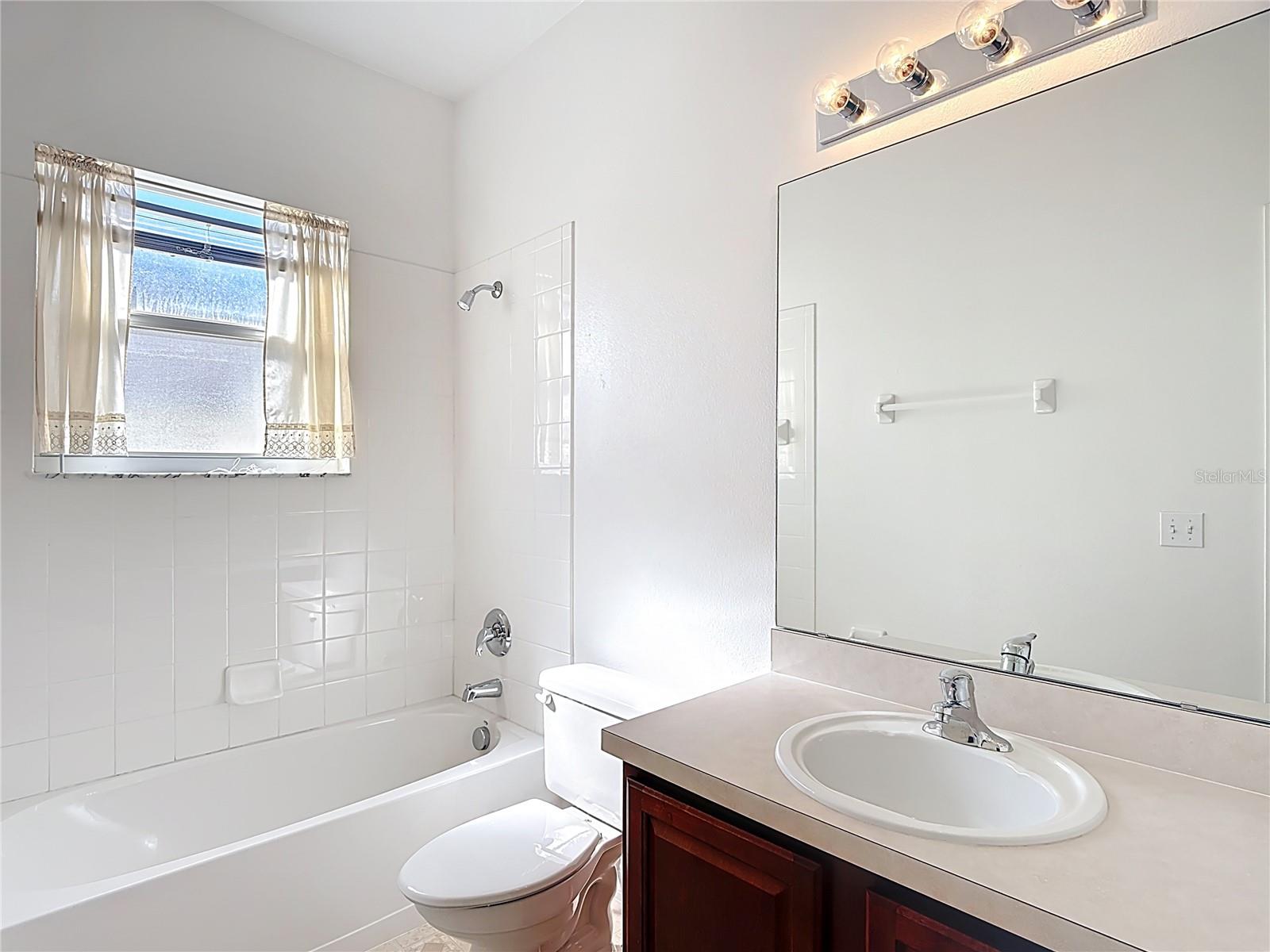 Image 52 of 63 For 309 Aylesbury Court