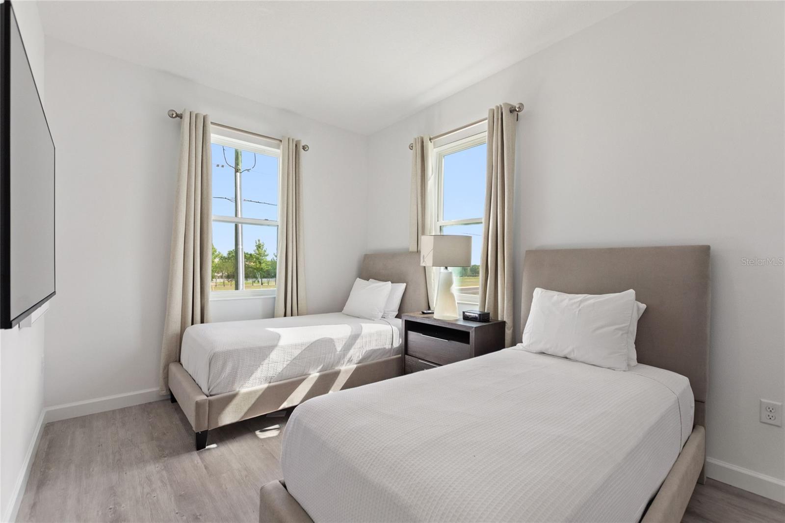 Image 27 of 44 For 608 Trikomo Drive