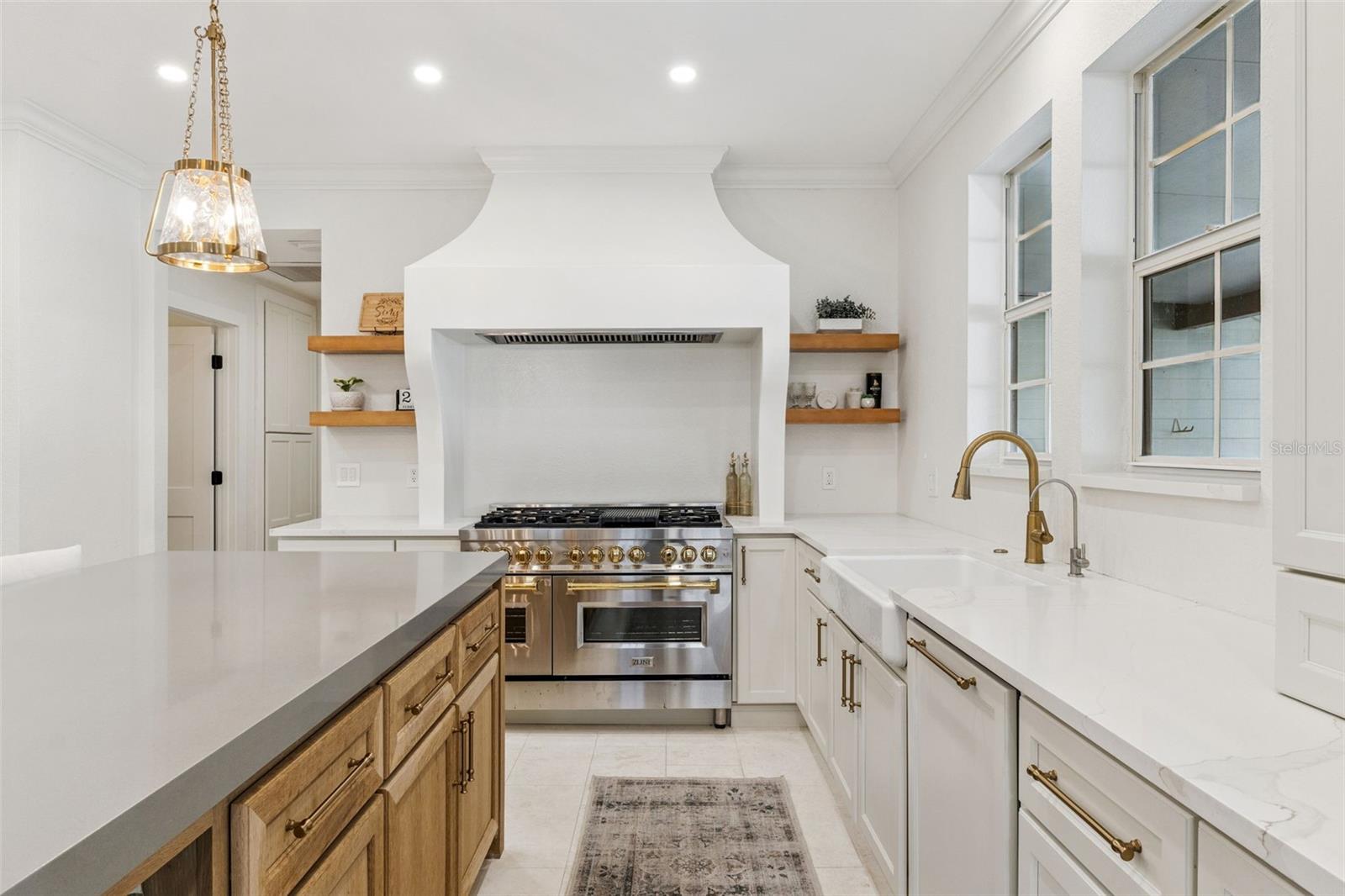 Image 10 of 54 For 430 Courtlea Oaks Boulevard