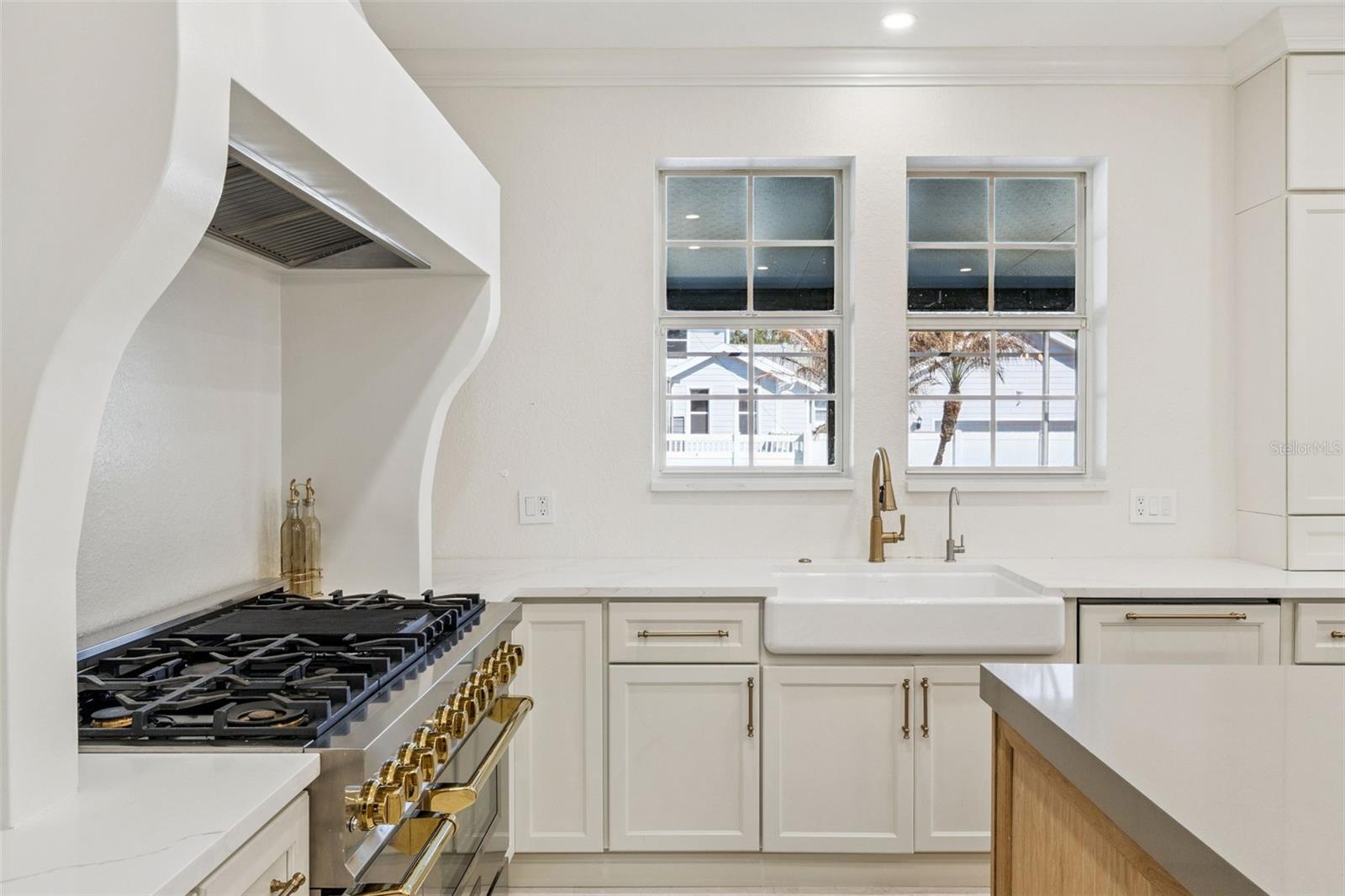 Image 11 of 54 For 430 Courtlea Oaks Boulevard