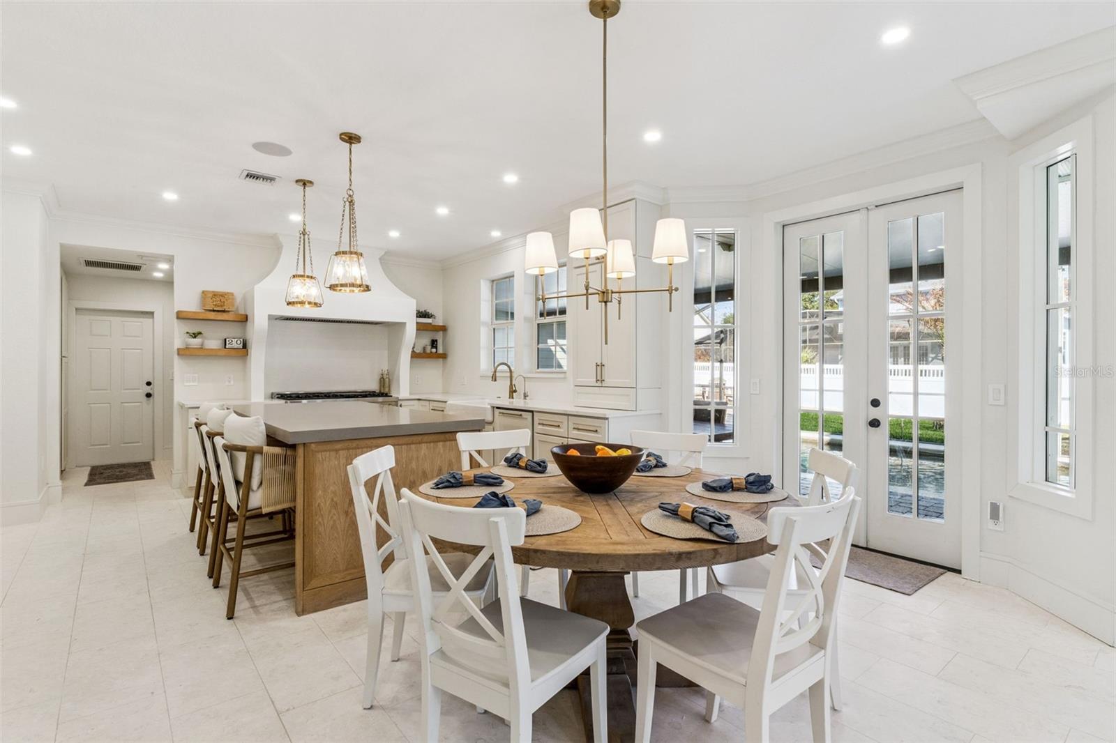 Image 19 of 54 For 430 Courtlea Oaks Boulevard