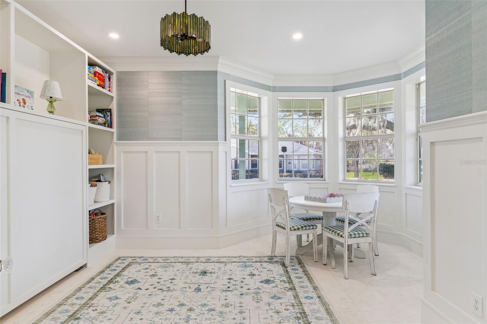 Image 22 of 54 For 430 Courtlea Oaks Boulevard