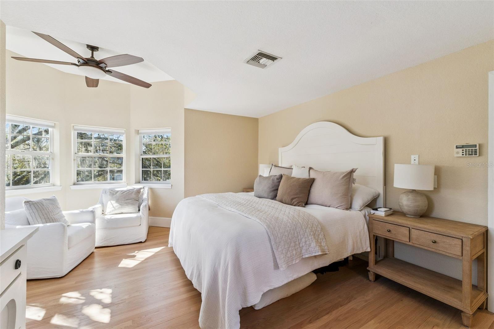 Image 28 of 54 For 430 Courtlea Oaks Boulevard