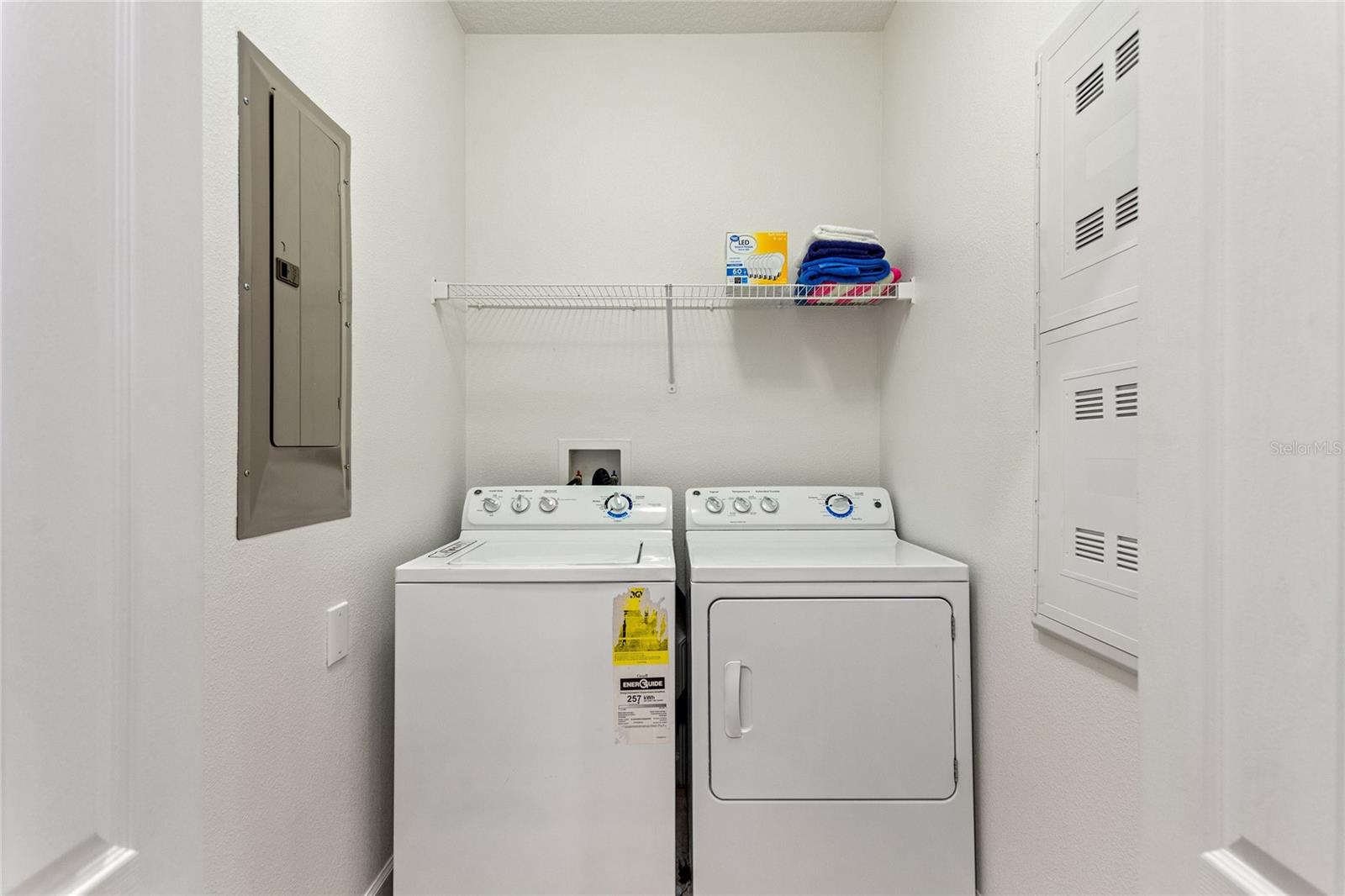 Image 19 of 34 For 4885 Clock Tower Drive