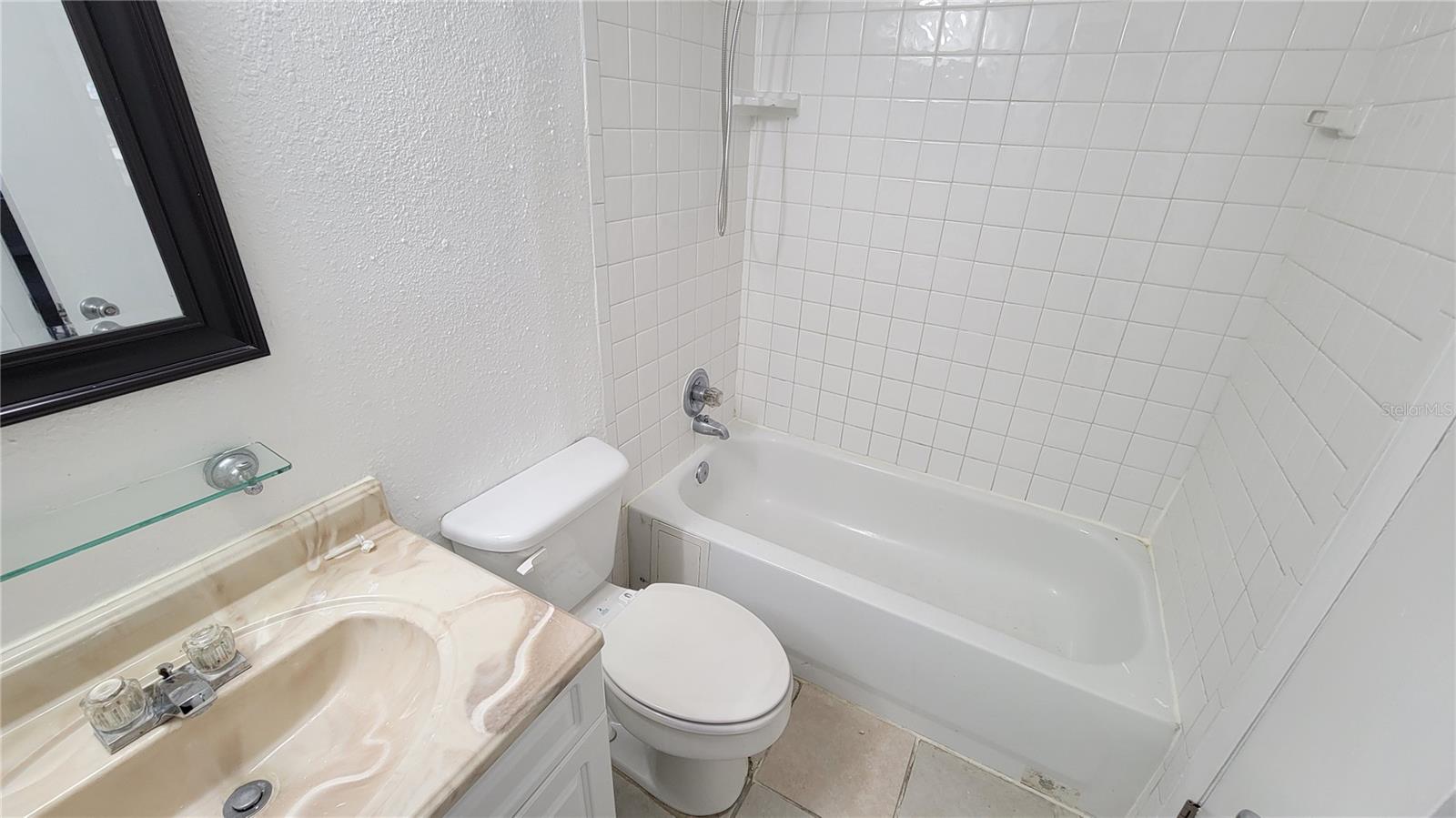 Image 13 of 24 For 6004 Village Circle 6004