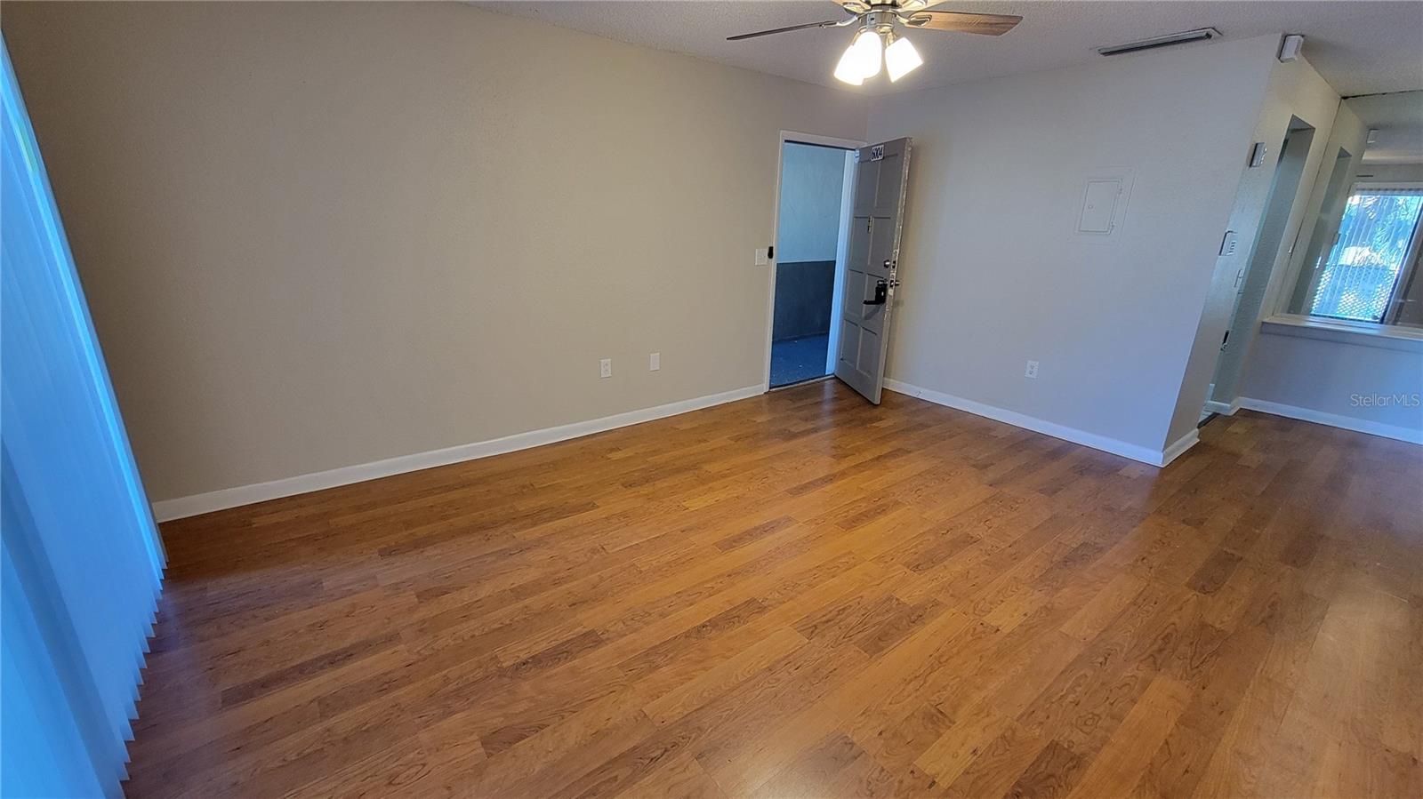 Image 5 of 24 For 6004 Village Circle 6004