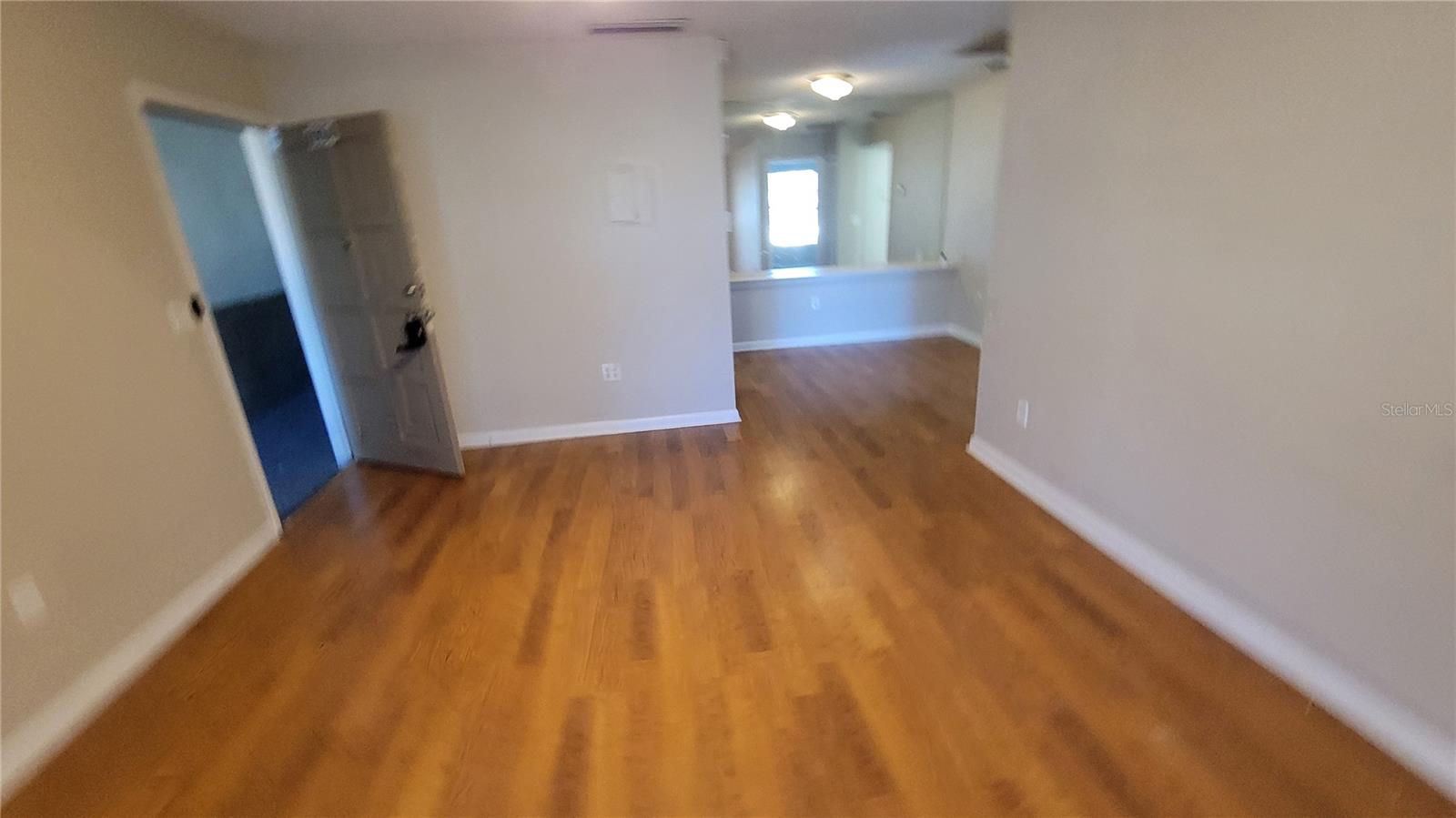 Image 6 of 24 For 6004 Village Circle 6004