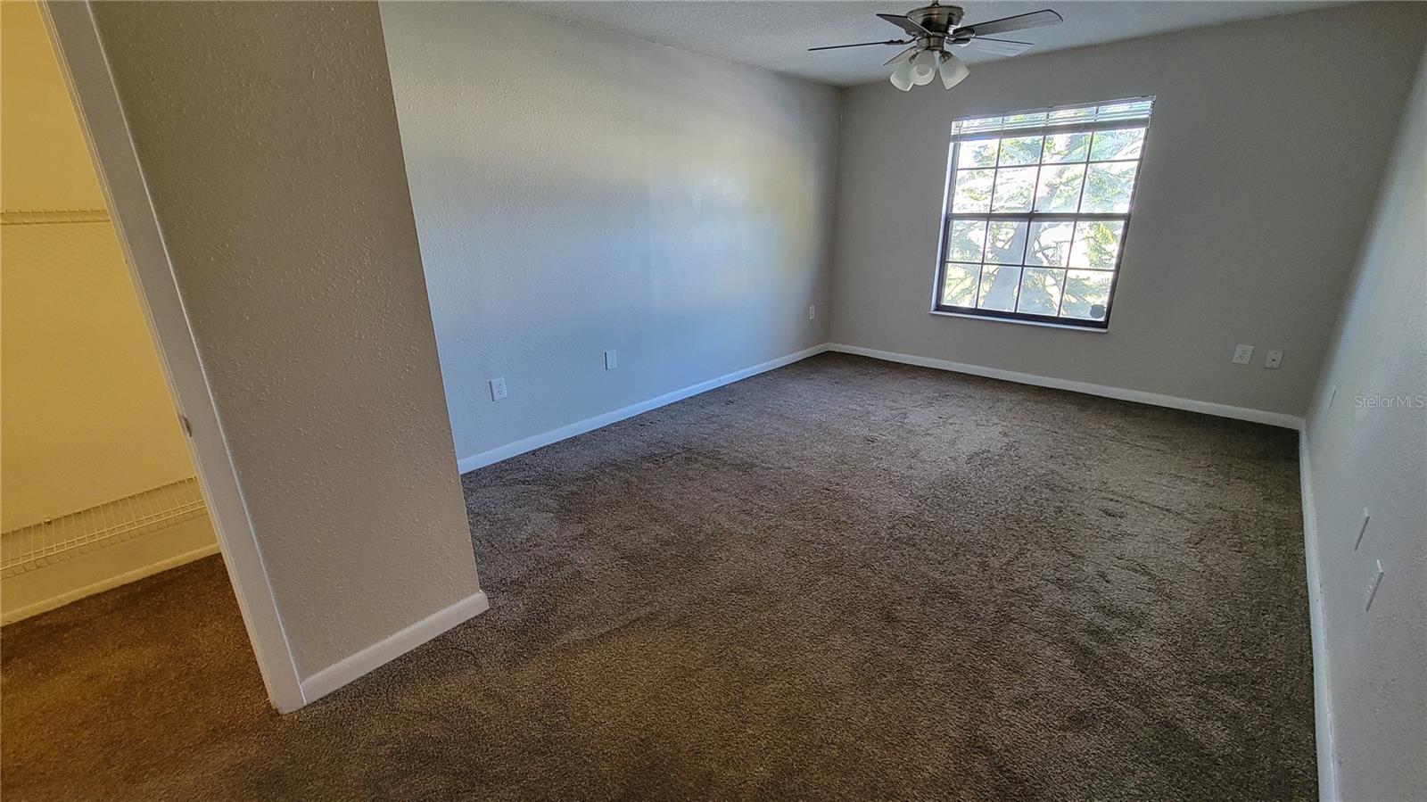 Image 7 of 24 For 6004 Village Circle 6004