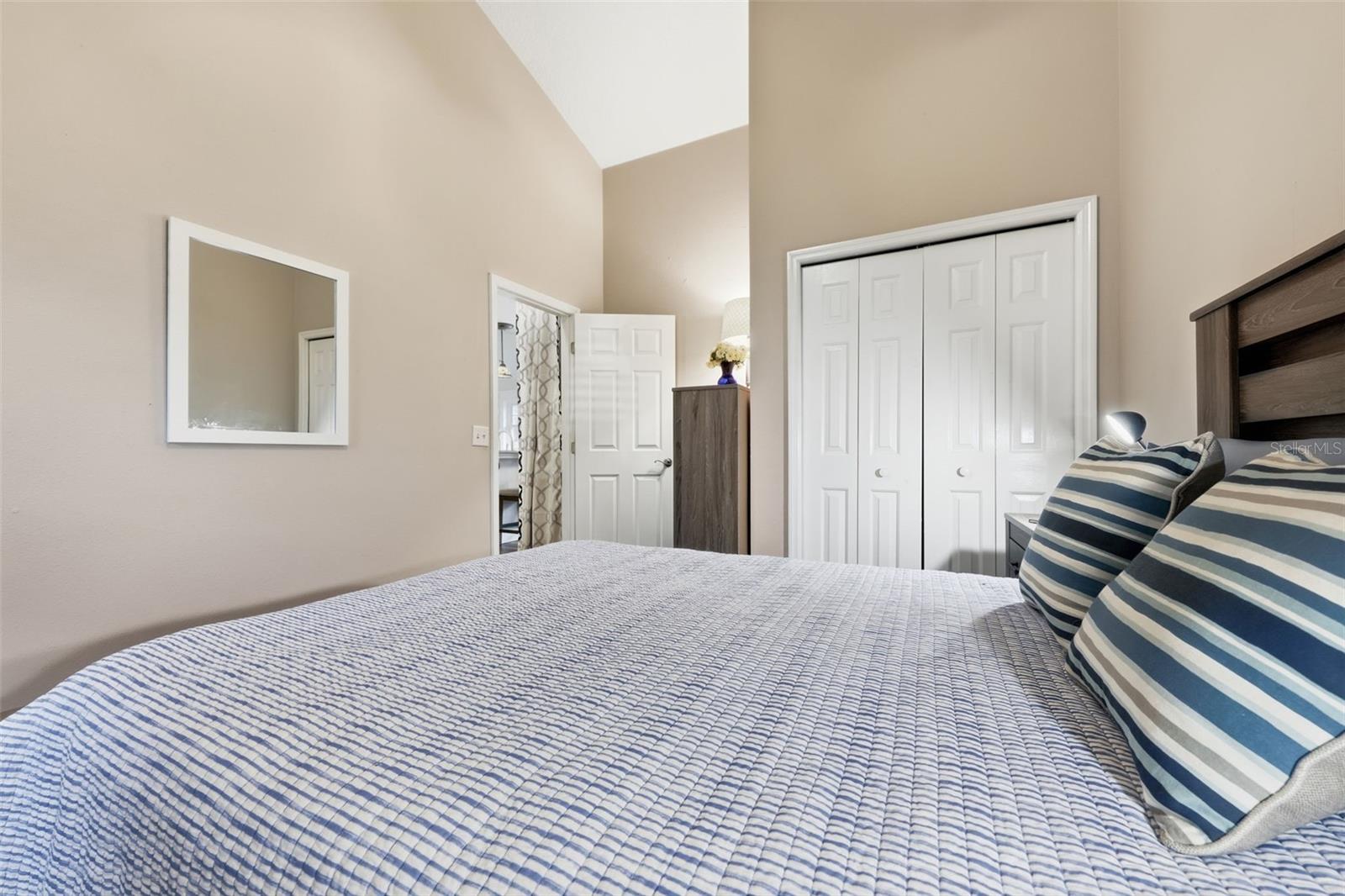 Image 19 of 34 For 1406 Challenger Avenue