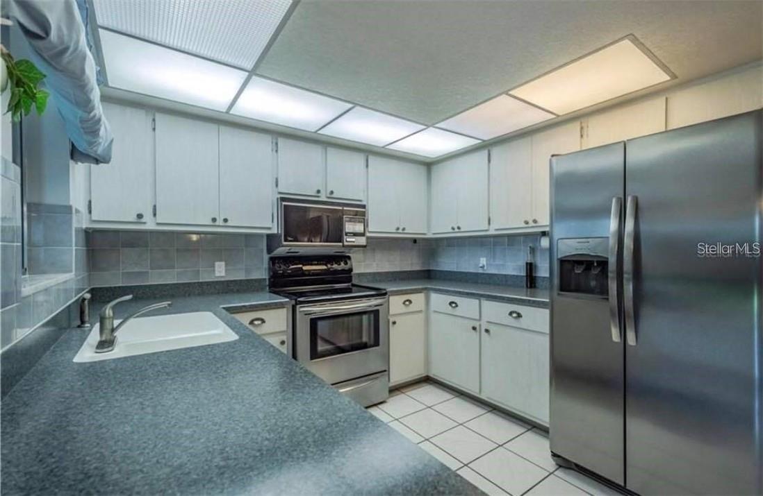 Image 4 of 17 For 3153 Conway Boulevard