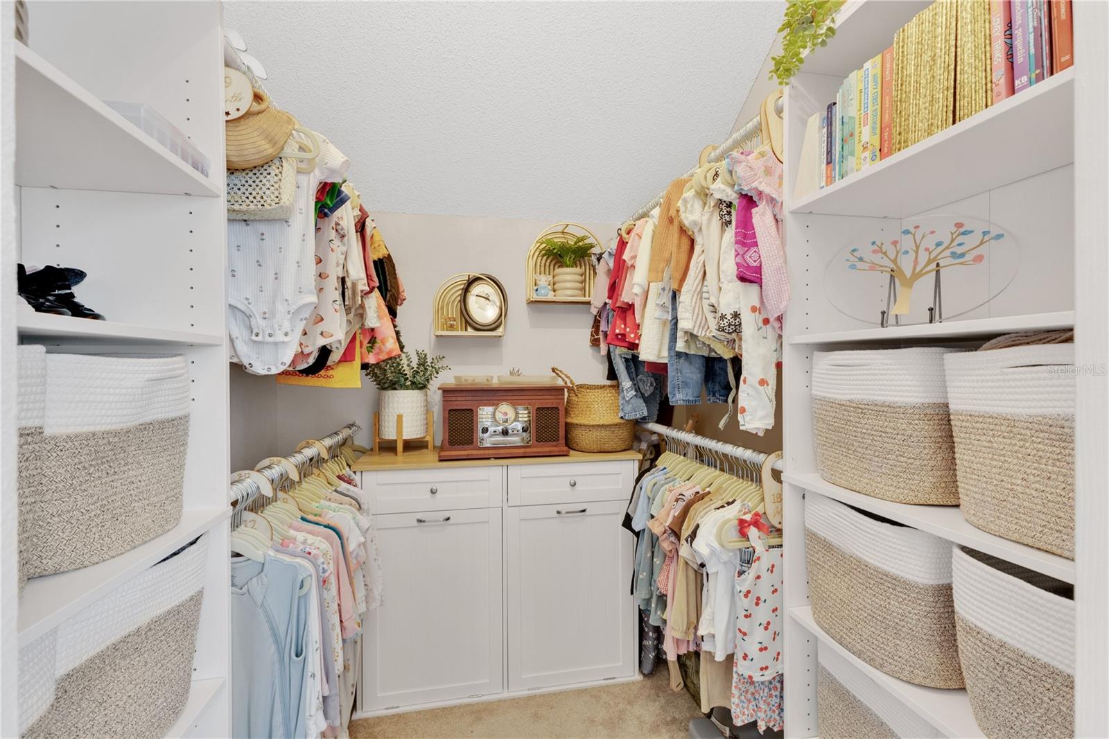 Image 18 of 38 For 805 Belvoir Drive