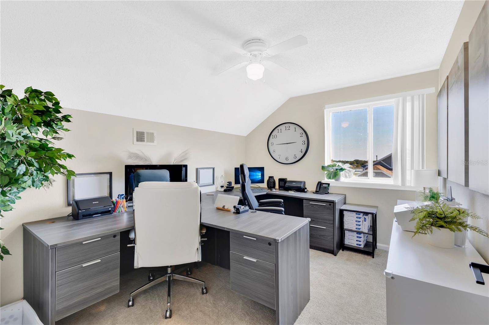 Image 21 of 38 For 805 Belvoir Drive